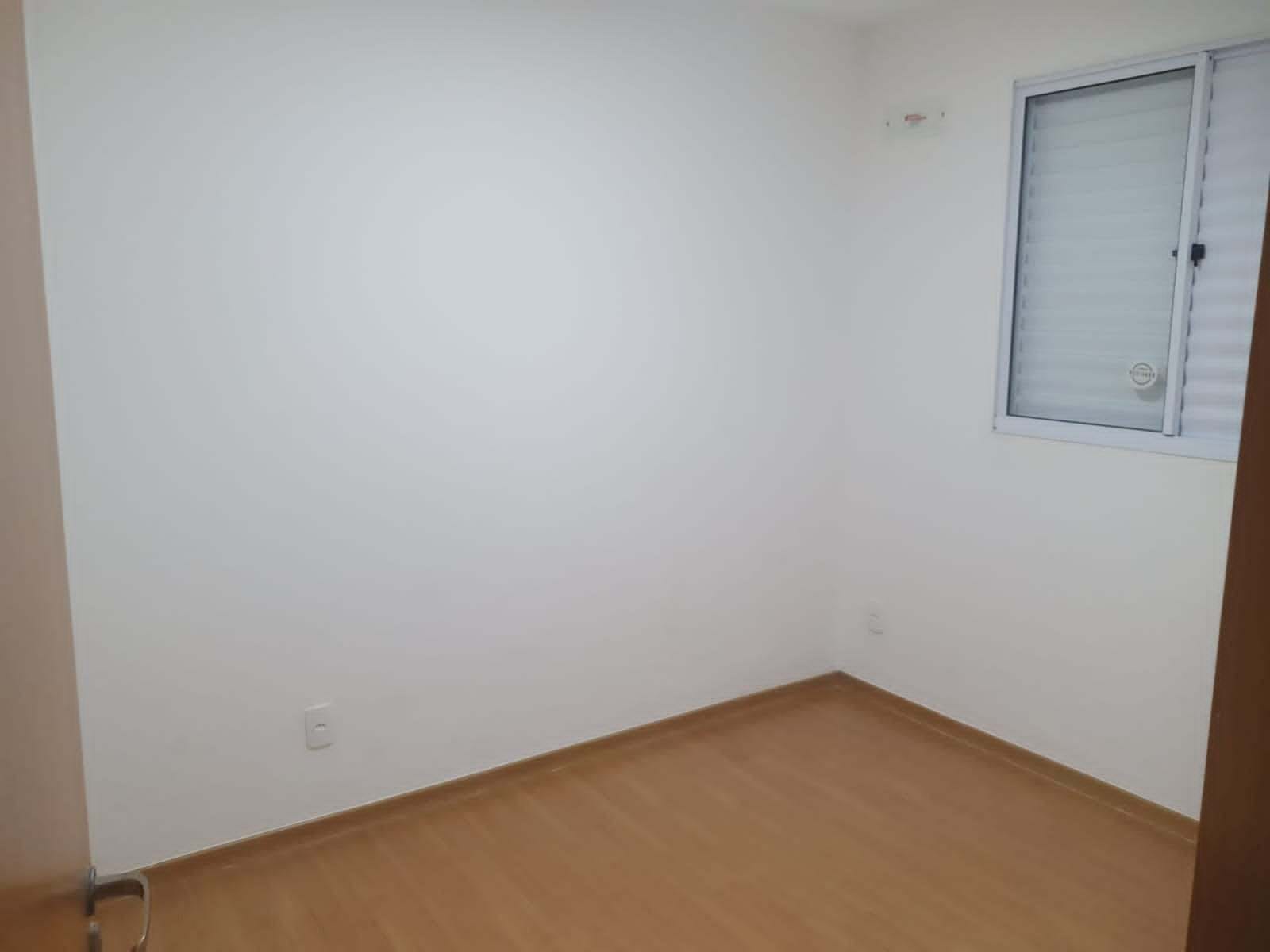 Apartamento à Venda no Edifício La Sicilia, 46m² úteis, 2 quartos, sacada com churrasqueira - Gleba Fazenda Palhano, Londrina,Paraná.