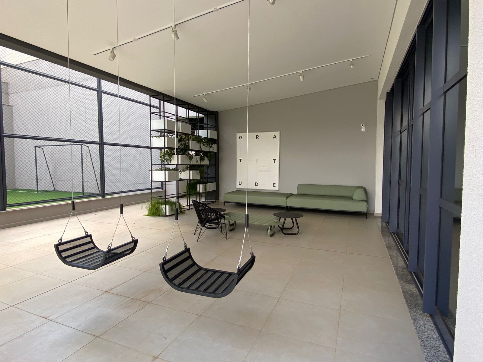 Apartamento novo à Venda, Edifício Mind, 02 quartos sendo 1 suíte, 02 vagas, andar alto, sacada fechada no skinglass- Terra Bonita, Londrina PR