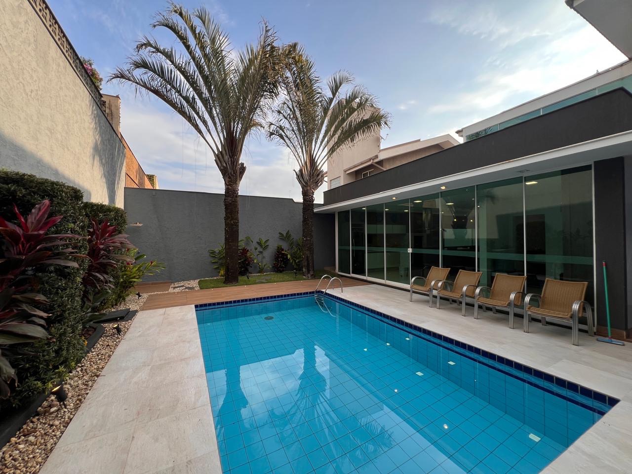 Casa à venda, Condomínio Terras de Santana, 4 quartos sendo 2 suítes, piscina, toda planejada - Gleba Fazenda Palhano, Londrina, PR
