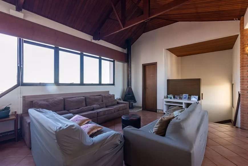 Apartamento à venda - Cobertura Triplex, 4 quartos - 3 vagas de garagem - Centro, Londrina, PR