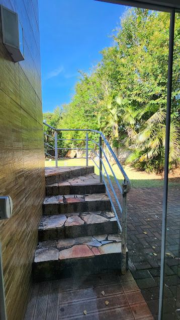 Chácara à Venda, 2500m², Condomínio Golf Ville, casa 120m² úteis, cozinha planejada - Recanto Santa Andréa, Cambé, PR