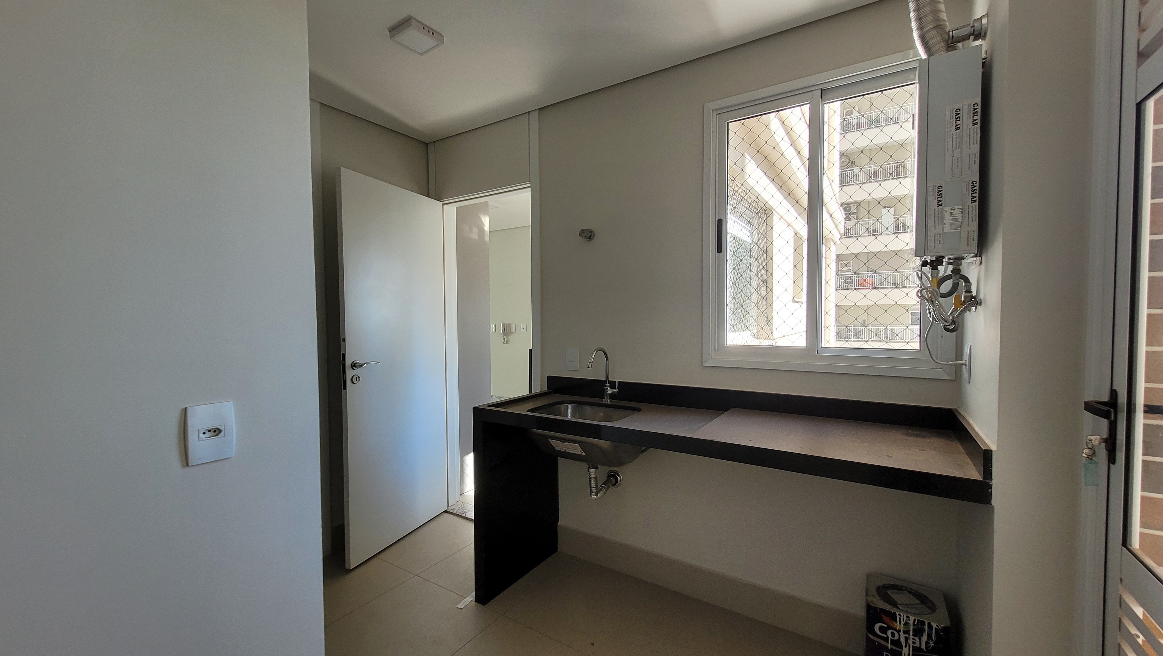 Apartamento  à Venda, 173m² privativos, Ed Queens Park, 3 suítes sendo 1 master, 2 vagas - Gleba Fazenda Palhano, Londrina, PR