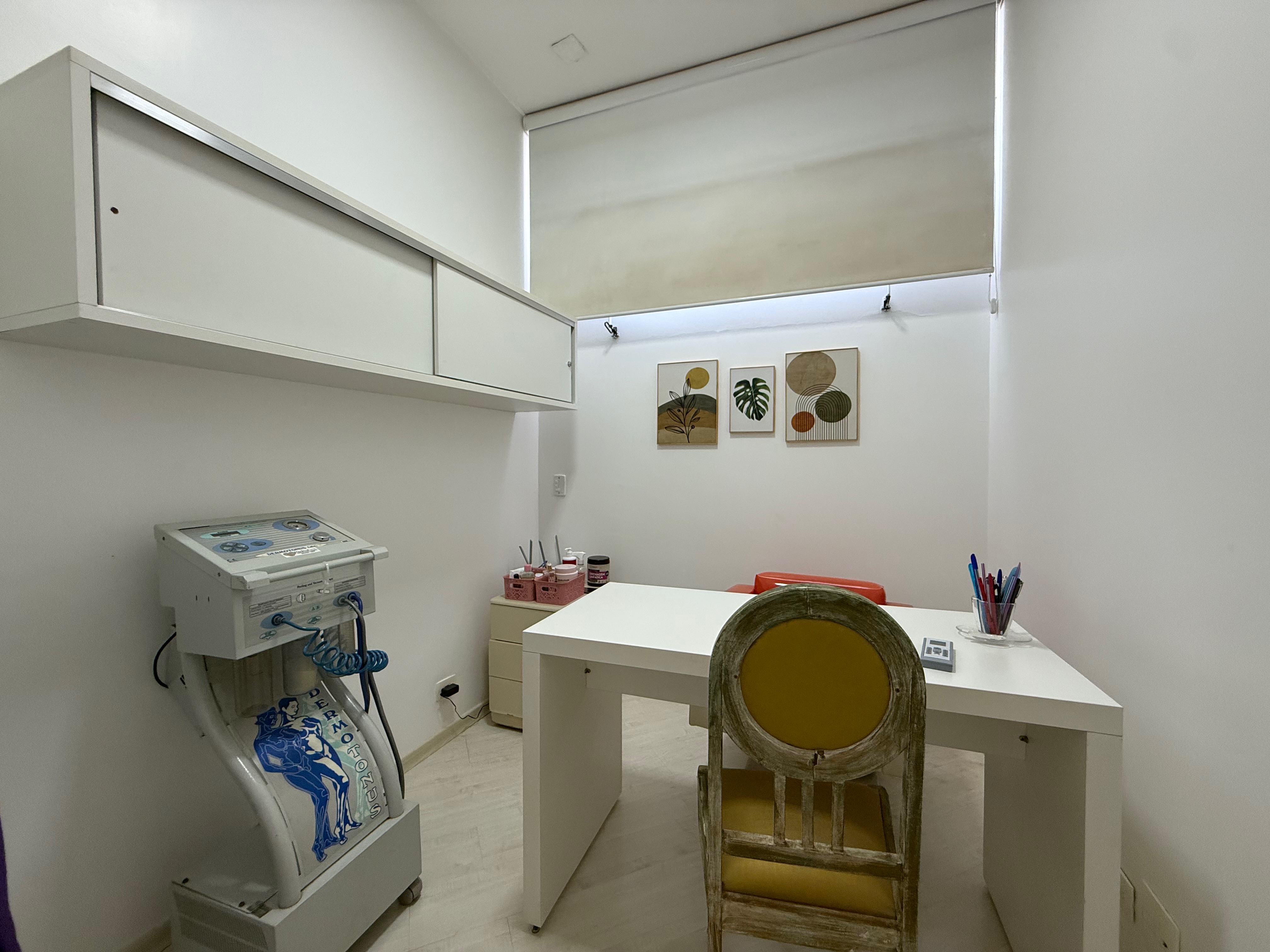 Clinica mobiliada em funcionamento para locação em Londrina