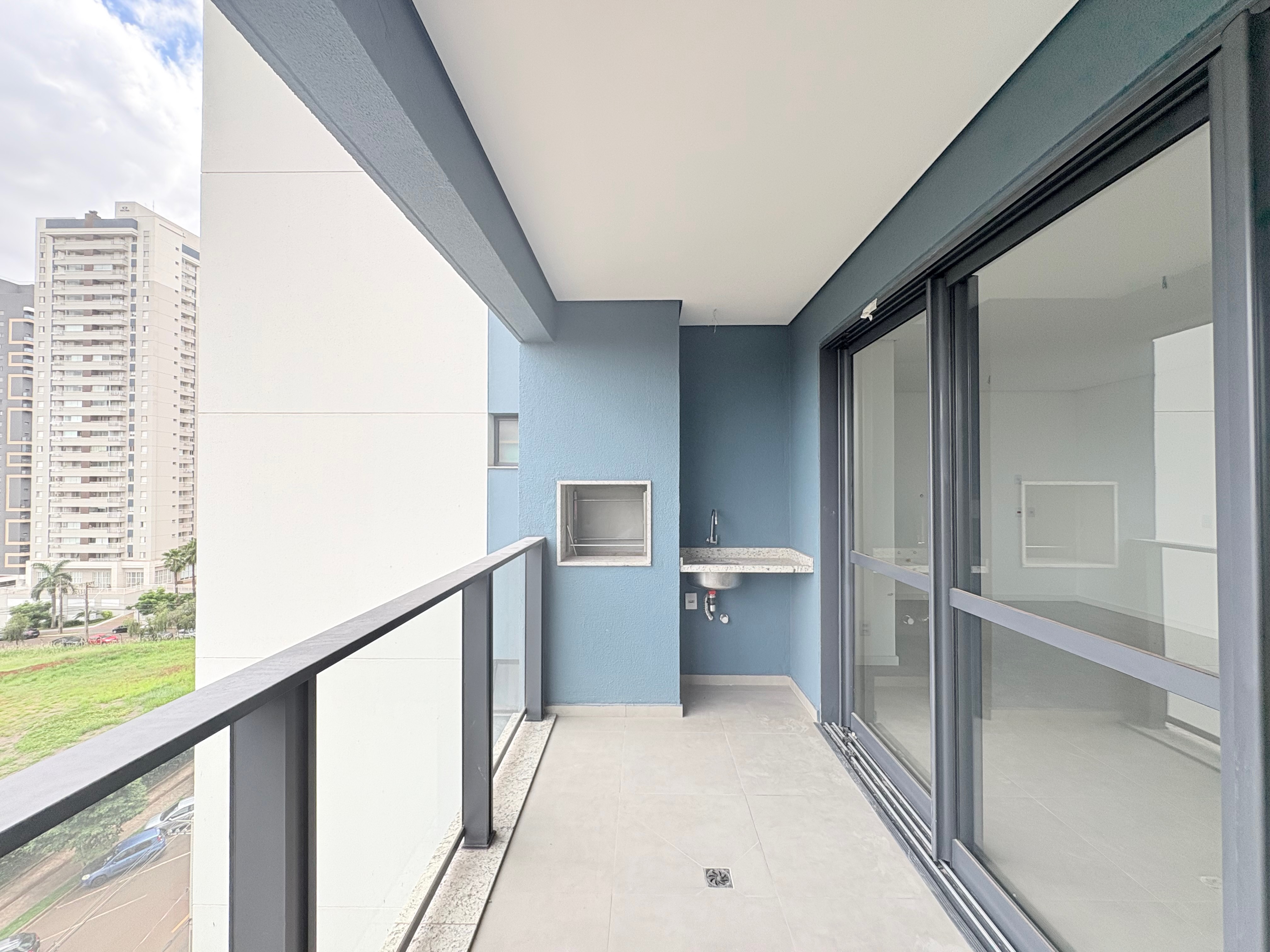 Apartamento à venda,  Edifício Tay, 98m² úteis, 2 suítes, 2 vagas -  Gleba  Palhano - Londrina Pr