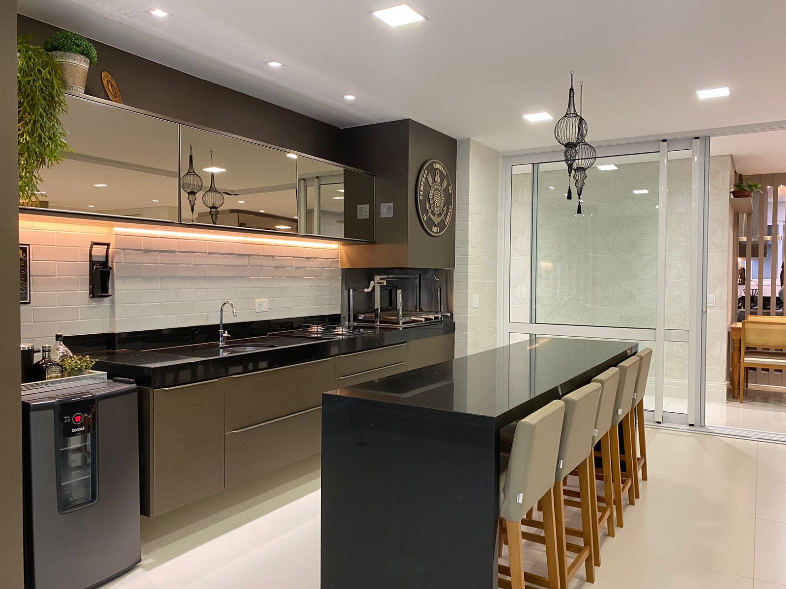 Apartamento à venda, Edifício Landmark, 214m² úteis, 2 suítes,2 Demi suítes, 3 vagas, estuda permuta de menor valor  - Gleba Fazenda Palhano, Lon