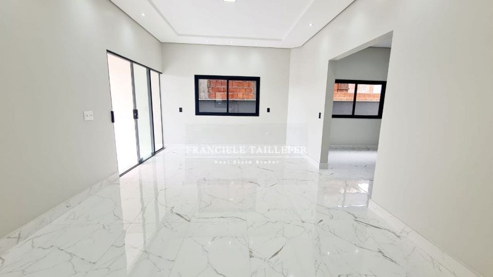 Triplex 205m²/3 suítes/4 vagas/sistema alexa - TÁUA ARANGUA - Londrina Pr