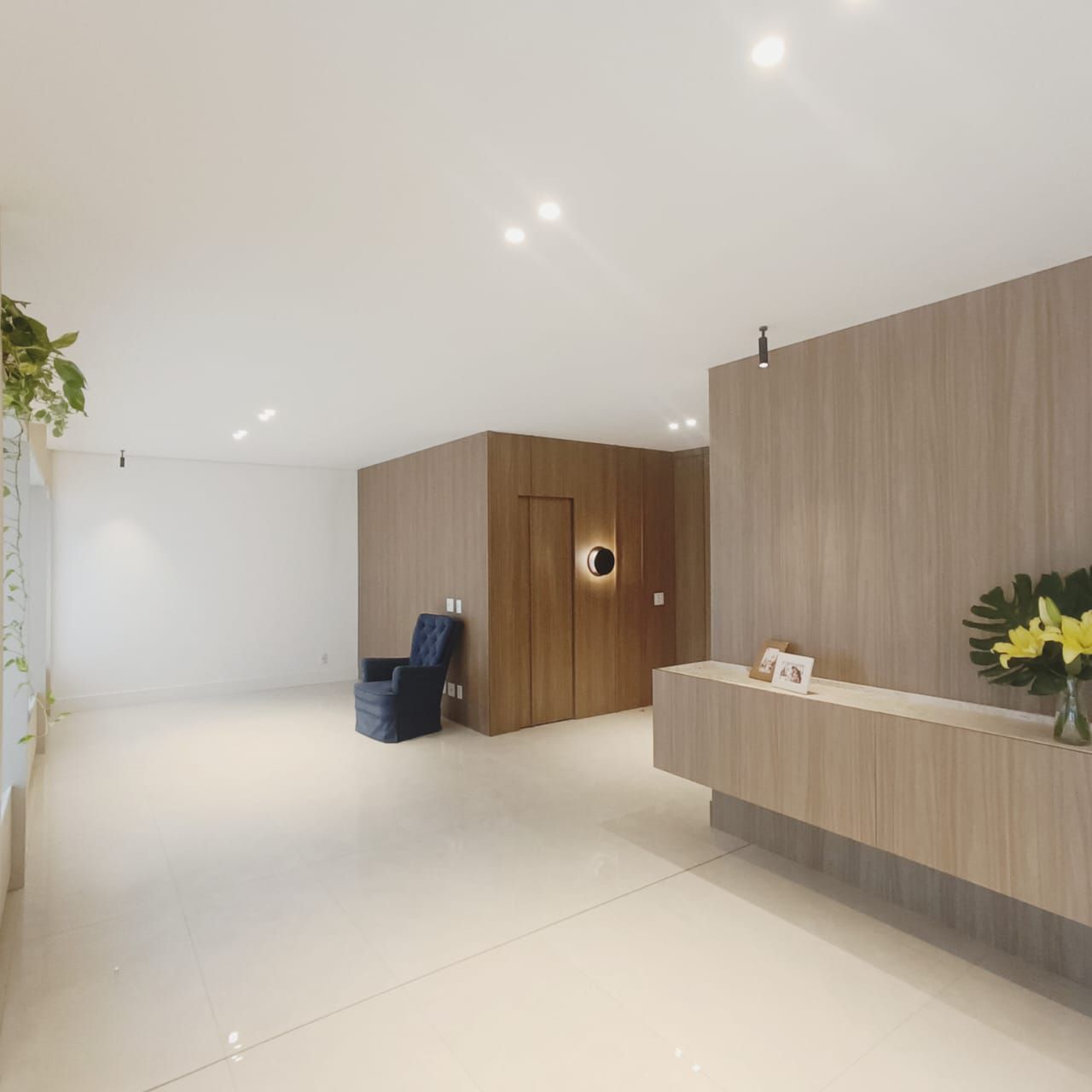 Apartamento à Venda, Ed Grand Palais, 3 suítes , completo em móveis planejados, andar alto- Gleba Fazenda Palhano, Londrina, PR