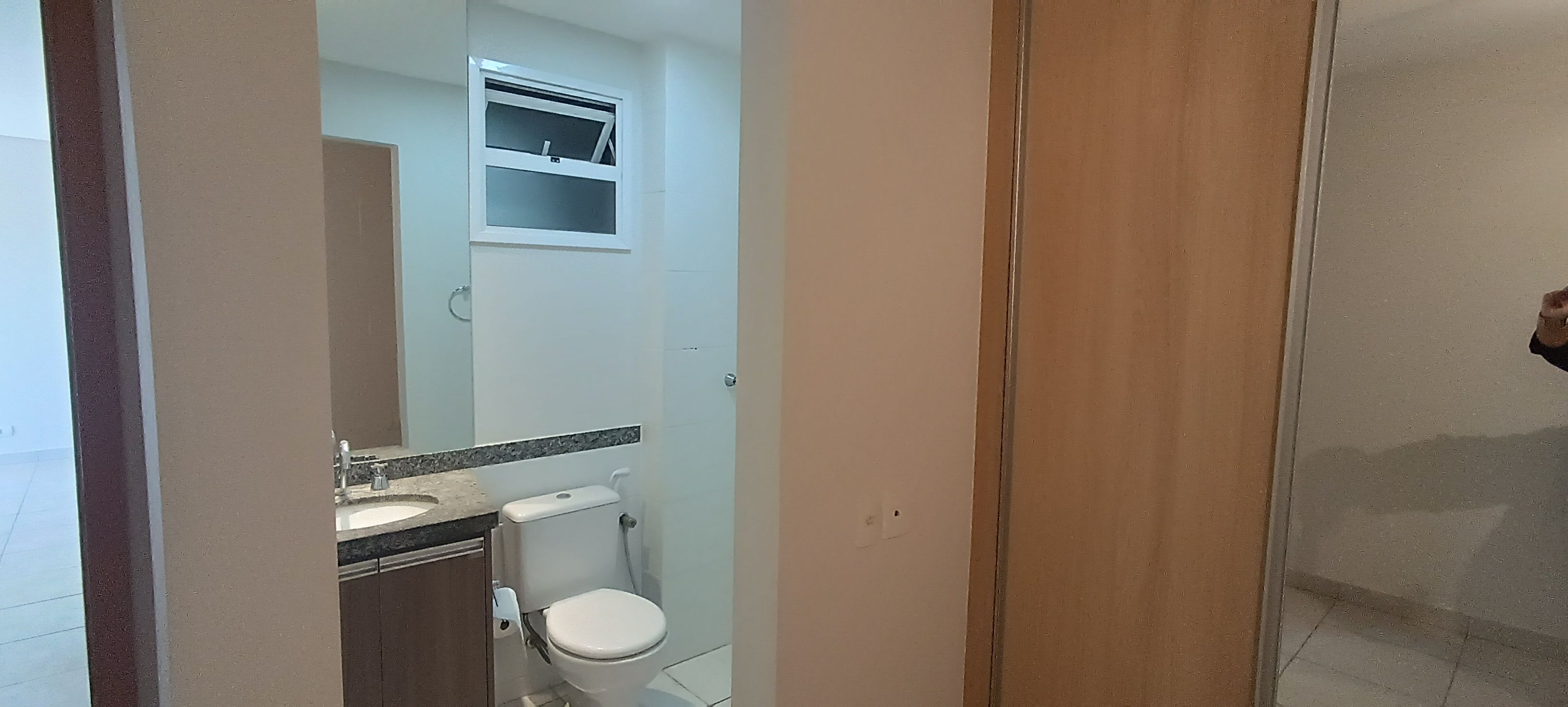 Apartamento à venda, Edifício Aquaparque, 69m², 2 quartos sendo 1 suíte, próx Av Maringá- Vitória, Londrina, PR