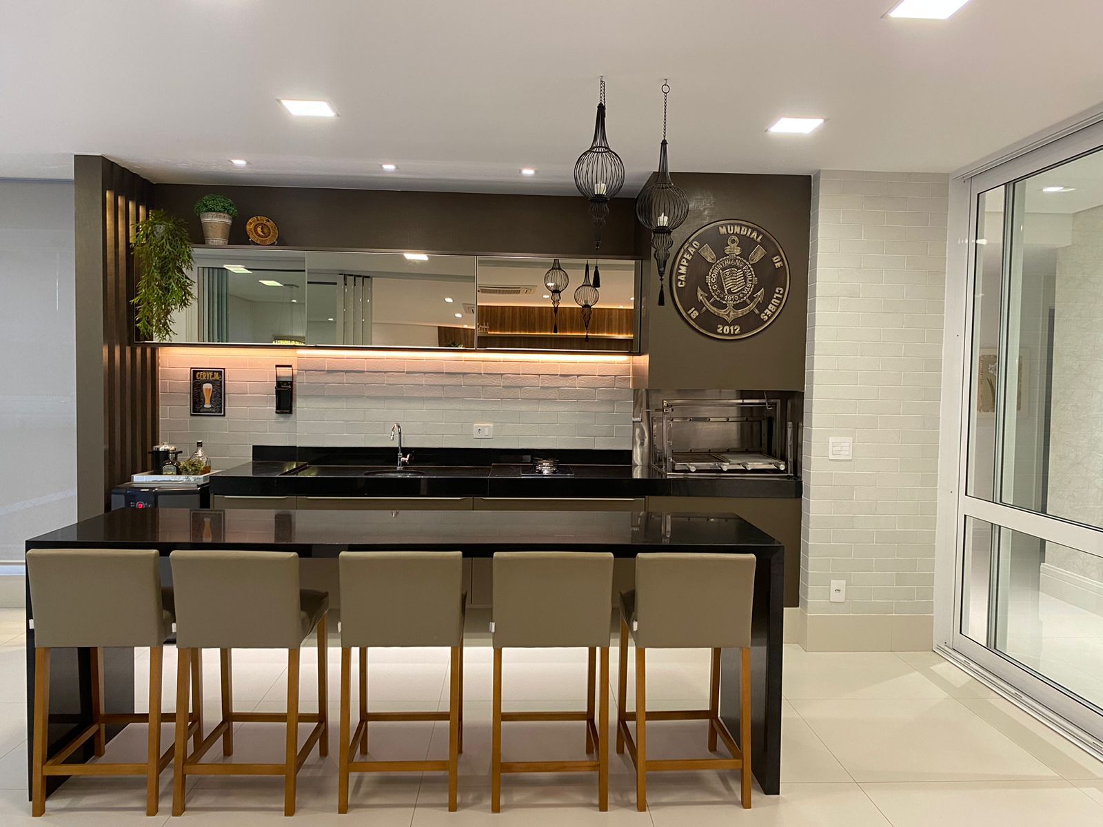 Apartamento à venda, Edifício Landmark, 214m² úteis, 2 suítes,2 Demi suítes, 3 vagas, estuda permuta de menor valor  - Gleba Fazenda Palhano, Lon