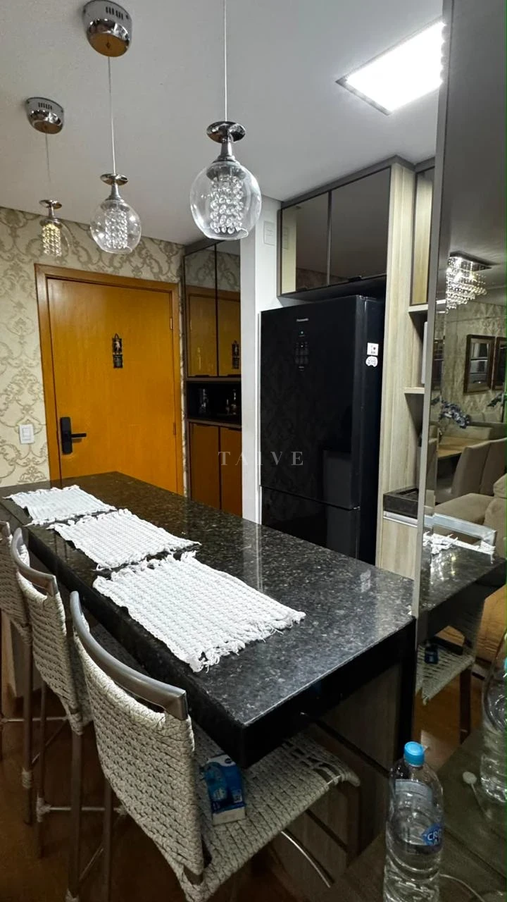 Apartamento Mobiliado à Venda no Liberty Towers, Andar Alto, 2 Vagas de Garagem