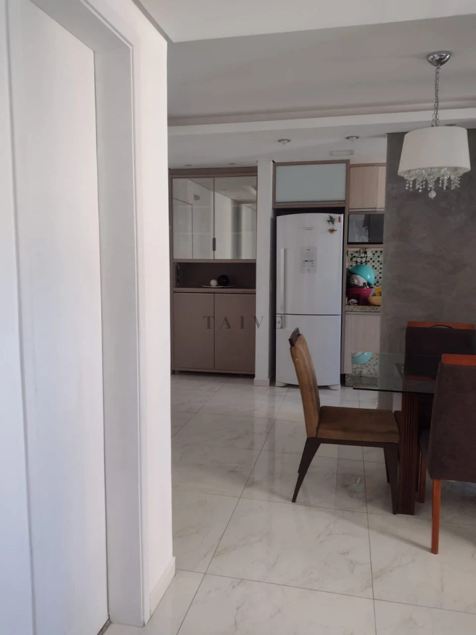 Apartamento Marco dos Pioneiros Zona Leste com Sacada 2 Quartos Sol da Manha Andar Médio Vaga de Garagem Coberta - foto 3