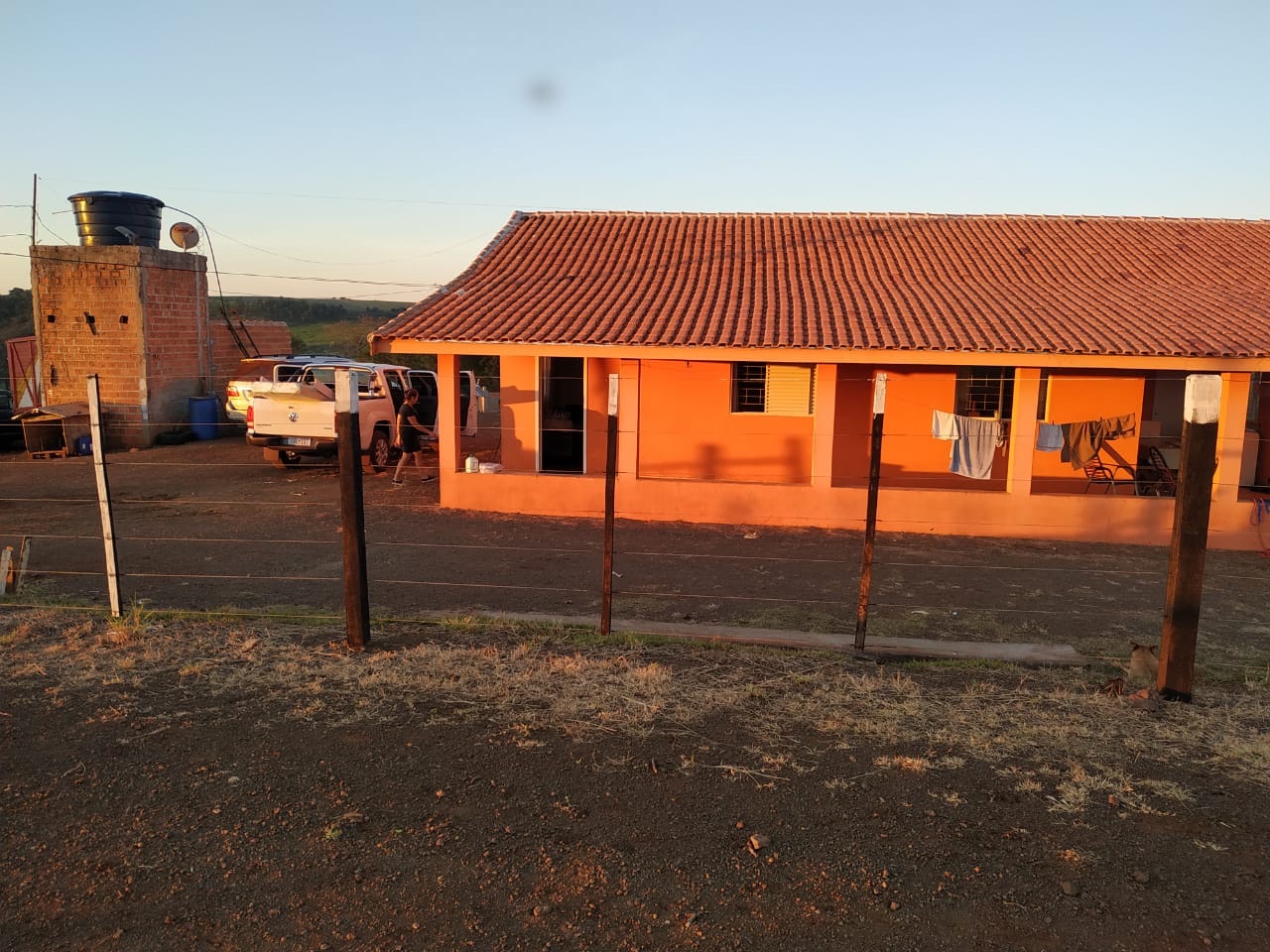 Fazenda à Venda, 102 alqueires, pastagem e plantio, com casas sede, funcionários e Colonia, barracões- região de Bandeirantes, PR