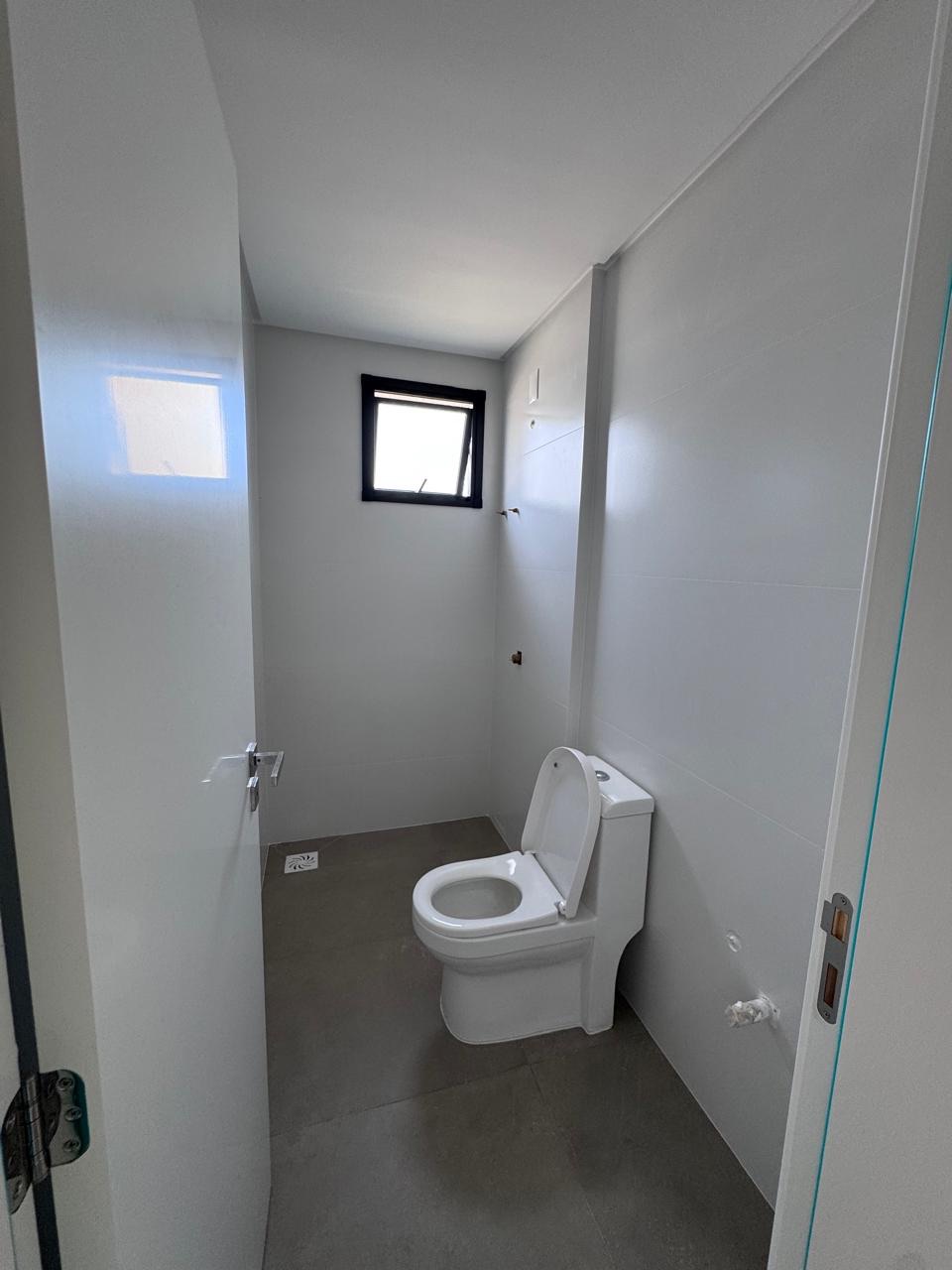 Apartamento no último andar com vista à montanha no litoral catarinense
