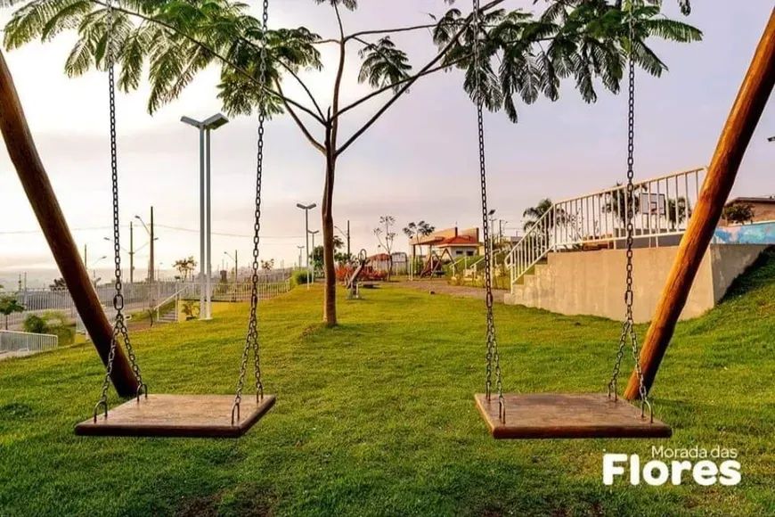 Casa à venda, Condomínio Morada das Flores, 160m² úteis, 3 quartos sendo 1 suíte, todo planejado -  Cambé/PR