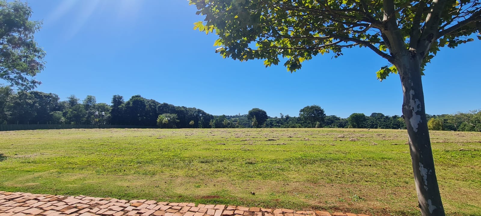 Terreno à venda, Condomínio Euro Royal, 1200m² total - Vivendas do Arvoredo, Londrina, PR