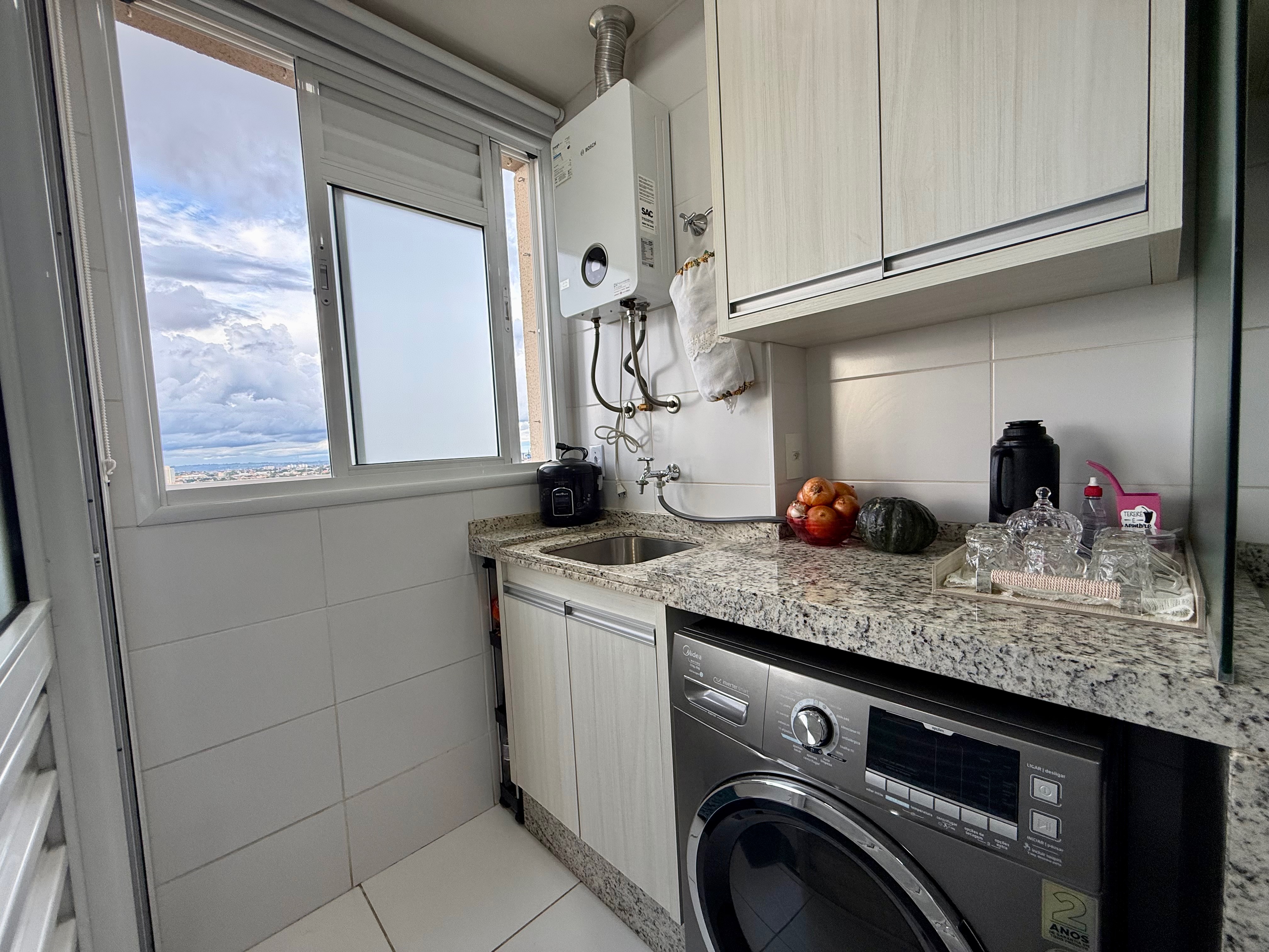 Oportunidade Apartamento à venda, Edifício Sunset Faria Lima,  66m² com 3 quartos (sendo 1 suíte), Cozinha, quartos planejados, andar alto-  em L