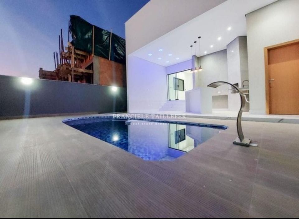 Triplex 205m²/3 suítes/4 vagas/sistema alexa - TÁUA ARANGUA - Londrina Pr