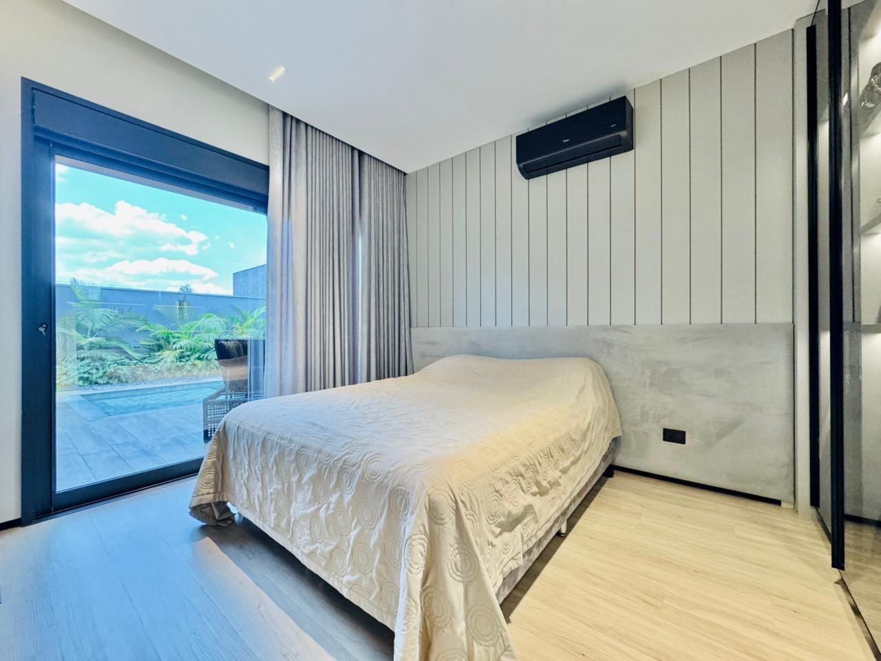 Casa com Porteira fechada no condomínio Sun Lake -  Londrina, PR