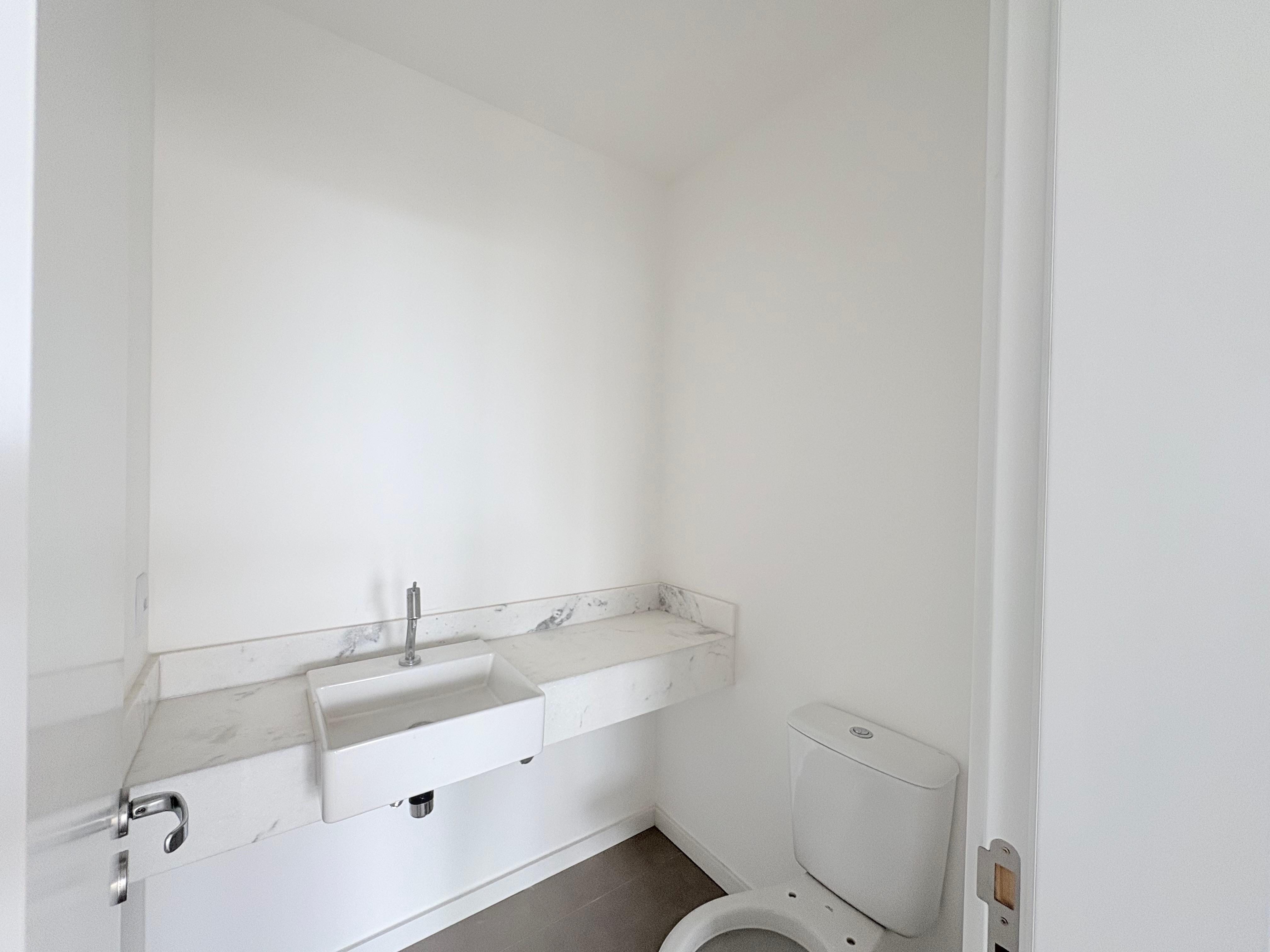 Apartamento à venda,  Edifício Tay, 98m² úteis, 2 suítes, 2 vagas -  Gleba  Palhano - Londrina Pr