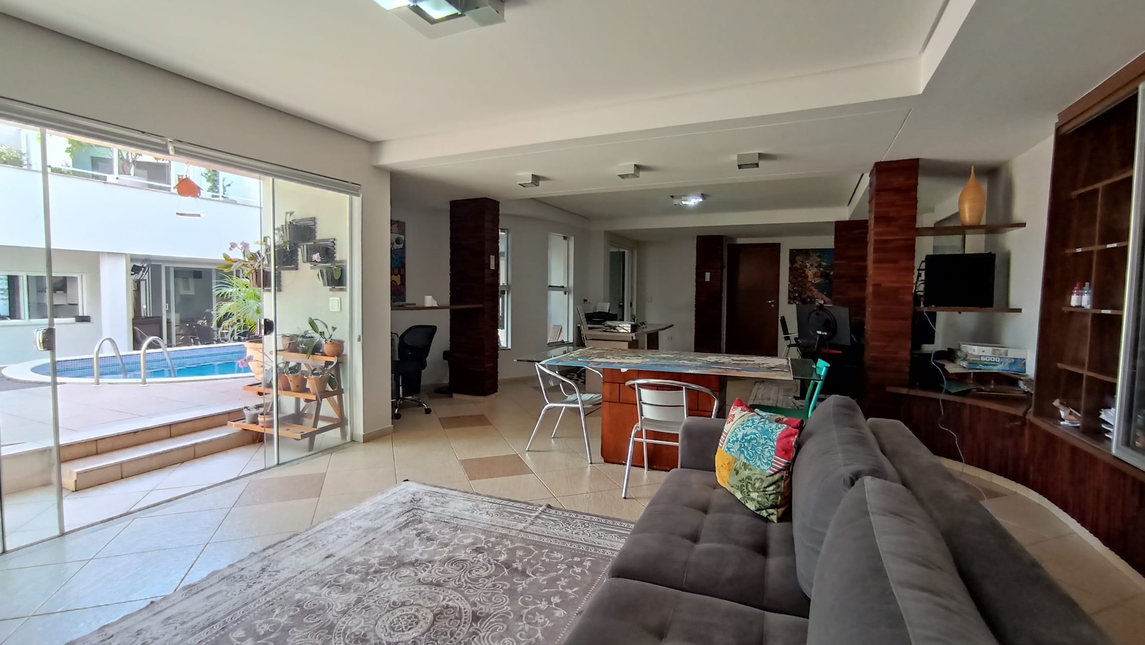Casa à venda, Royal Park Resort, 4 suítes - Piscina -  Londrina, PR