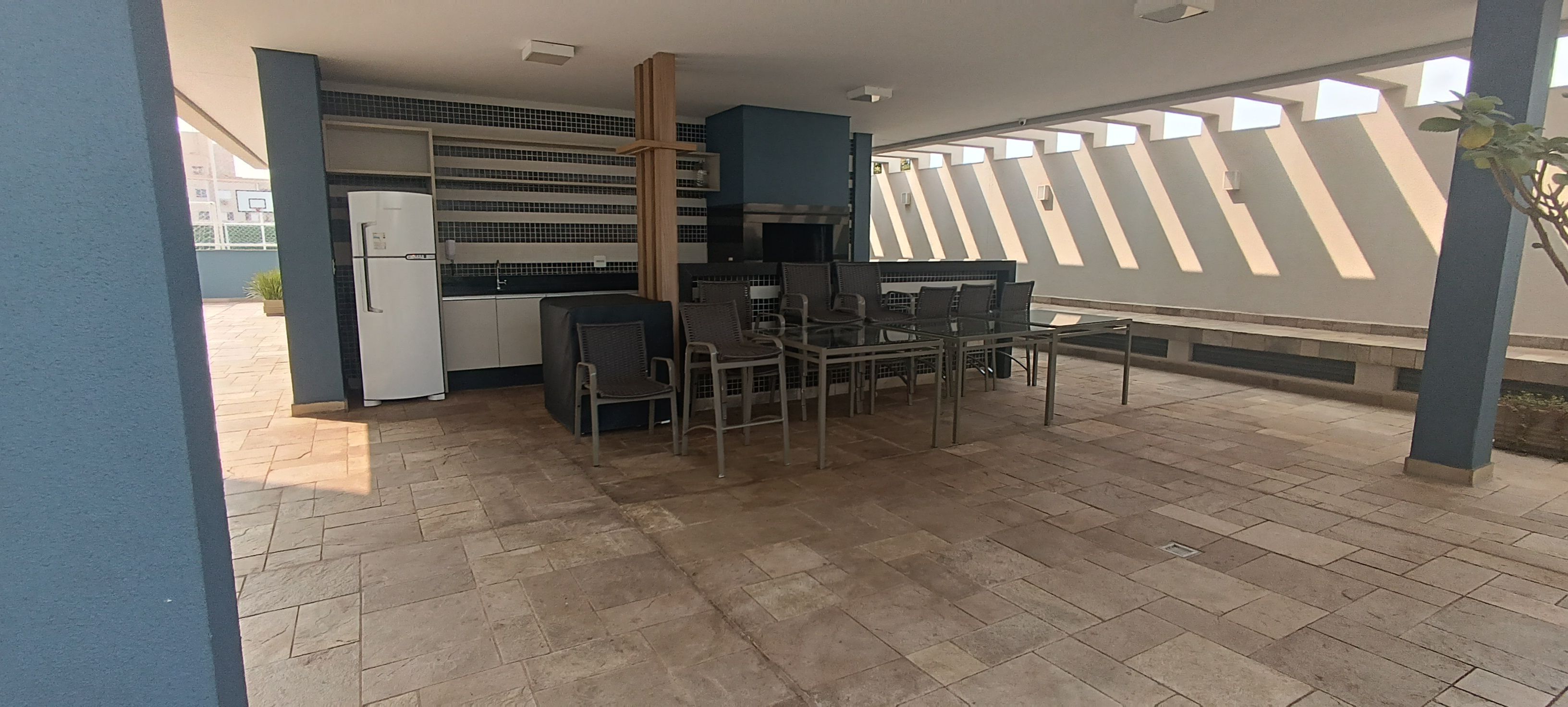 Apartamento à venda, Edifício Aquaparque, 69m², 2 quartos sendo 1 suíte, próx Av Maringá- Vitória, Londrina, PR