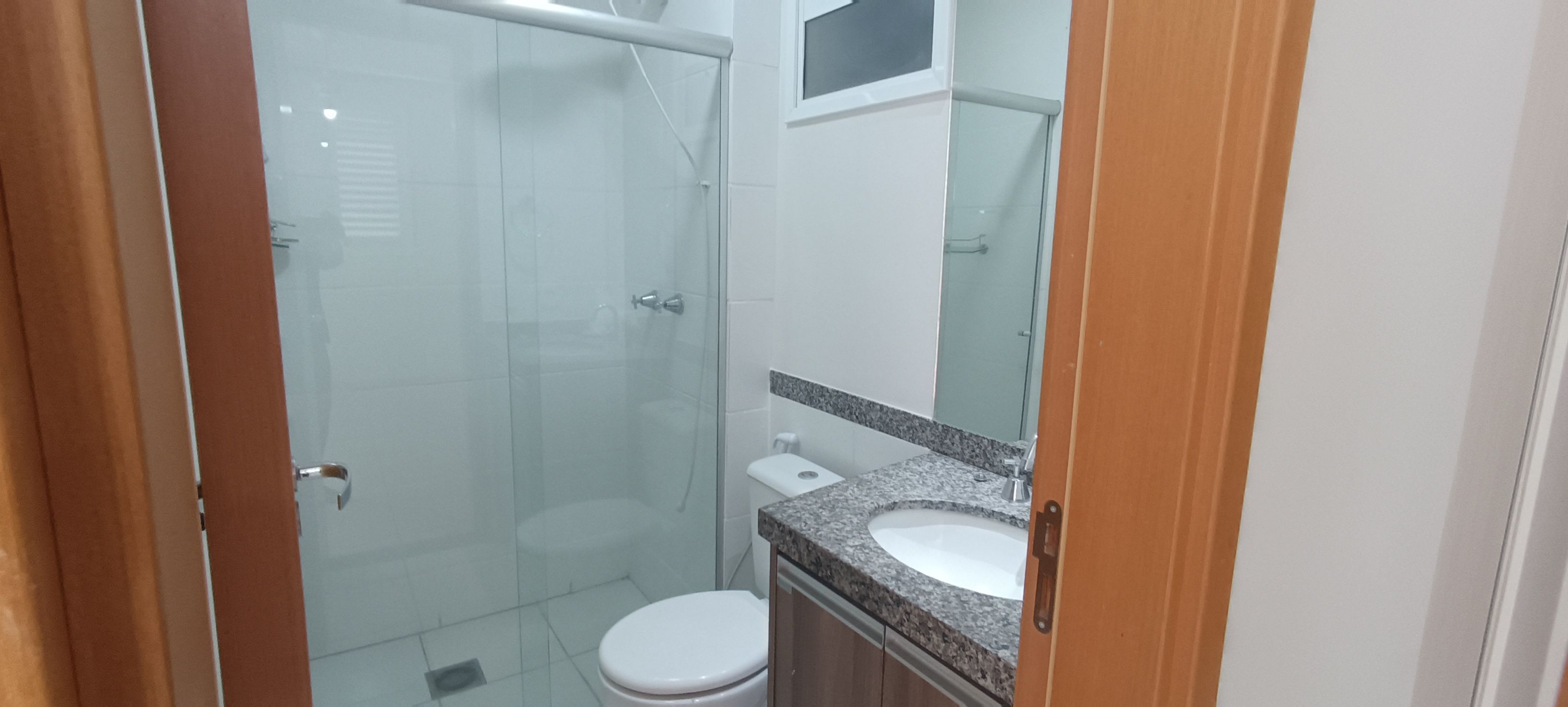 Apartamento à venda, Edifício Aquaparque, 69m², 2 quartos sendo 1 suíte, próx Av Maringá- Vitória, Londrina, PR
