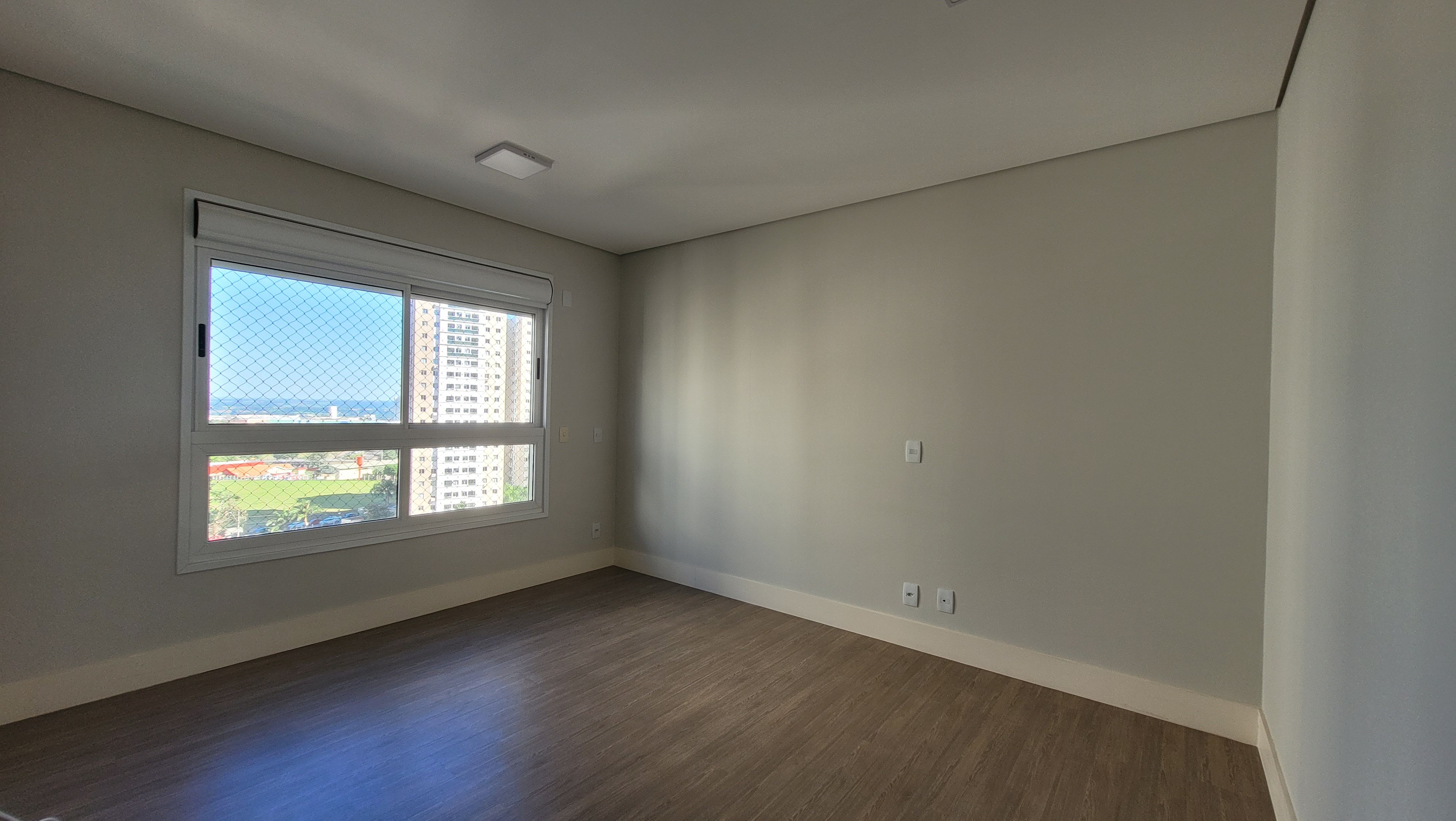 Apartamento  à Venda, 173m² privativos, Ed Queens Park, 3 suítes sendo 1 master, 2 vagas - Gleba Fazenda Palhano, Londrina, PR