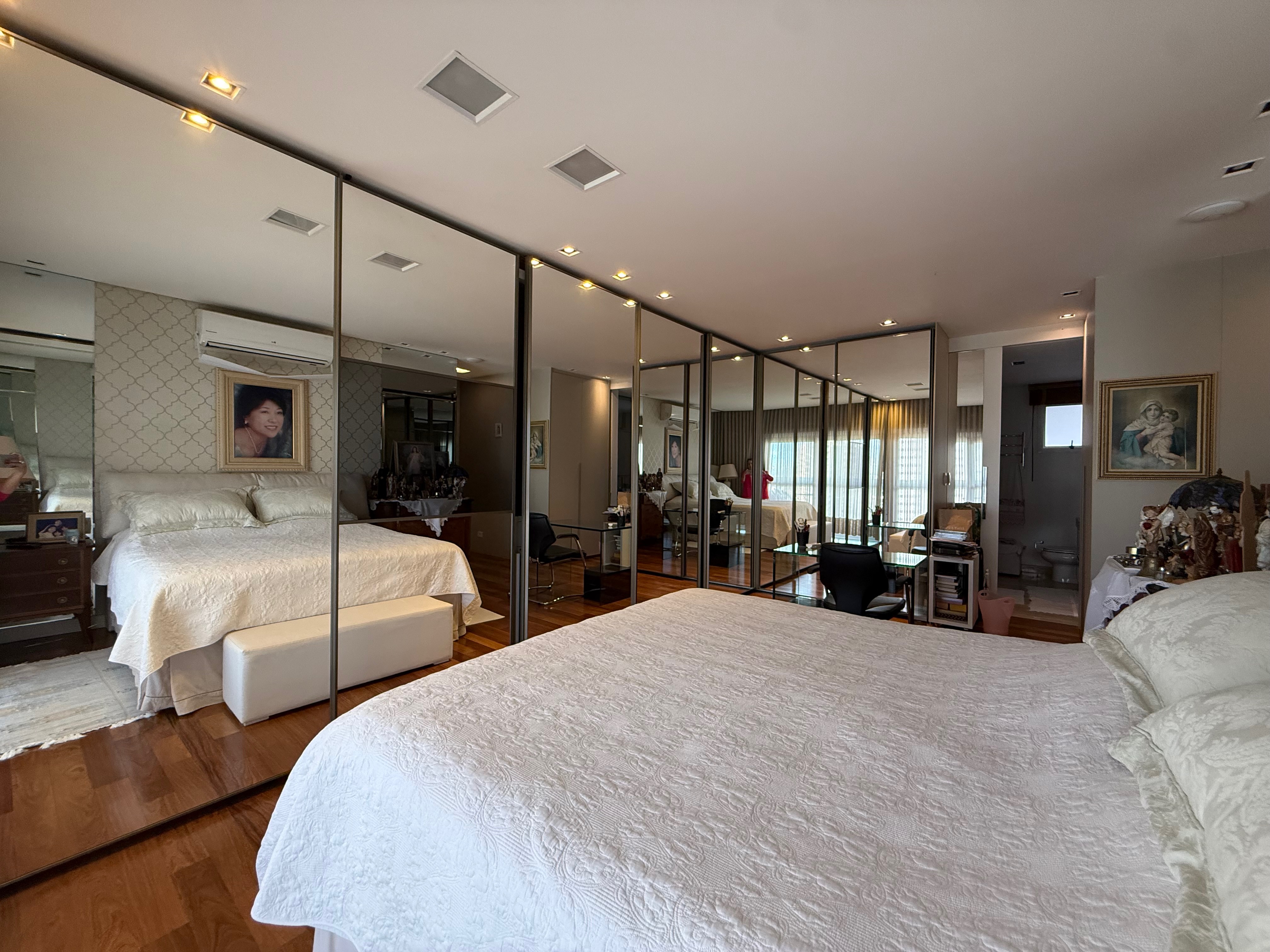 Apartamento à Venda,Porteira fechada, 245m² Privativo aceita permuta, Contém 4 suítes,3 vagas Garagem Gleba Palhano, Londrina, PR