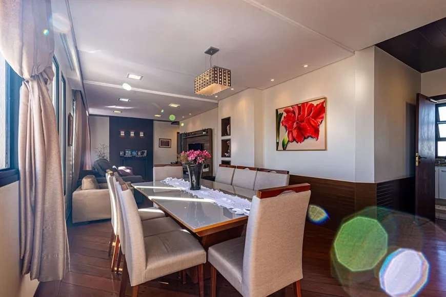 Apartamento à venda - Cobertura Triplex, 4 quartos - 3 vagas de garagem - Centro, Londrina, PR