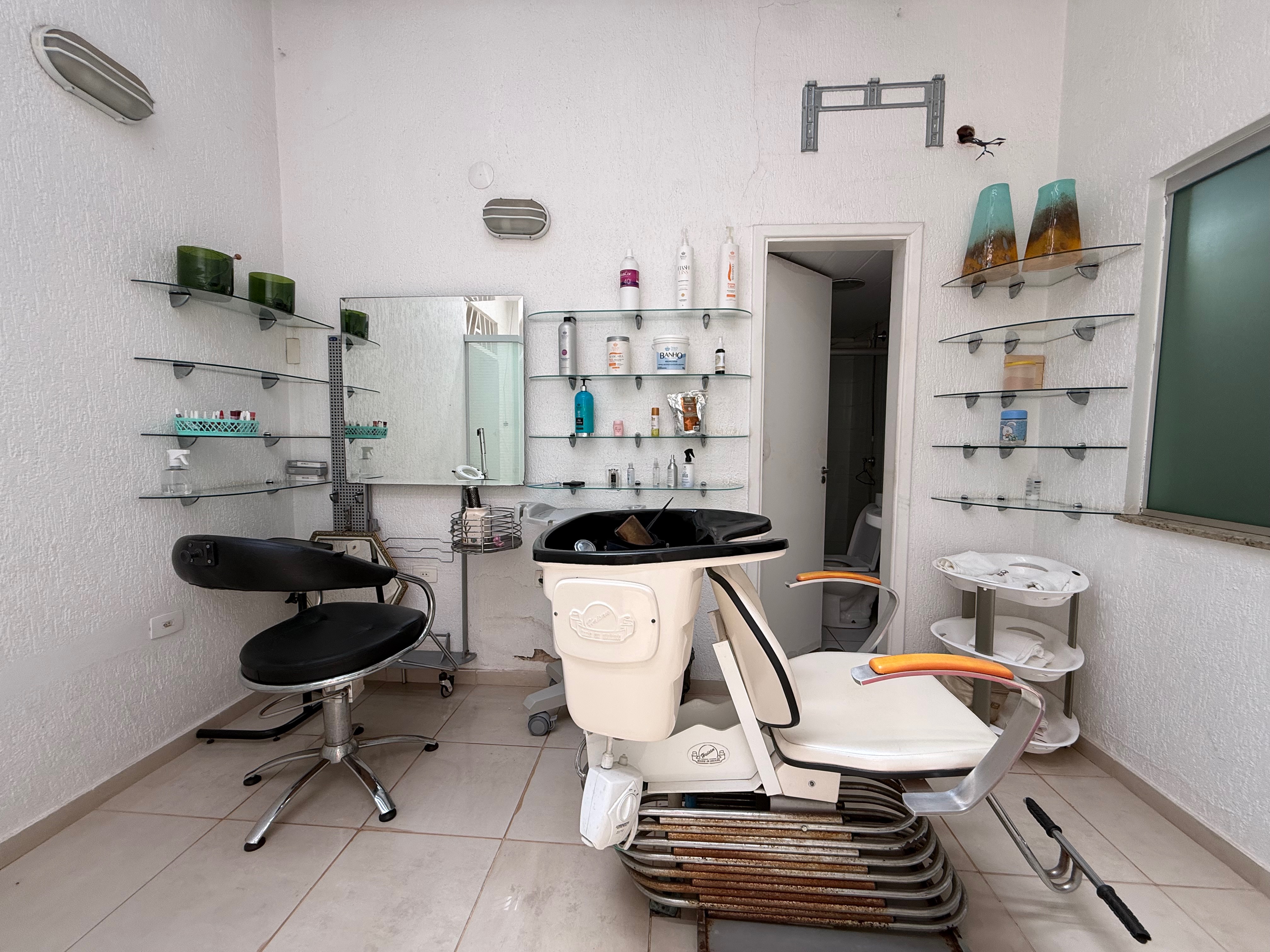 Clinica mobiliada em funcionamento para locação em Londrina