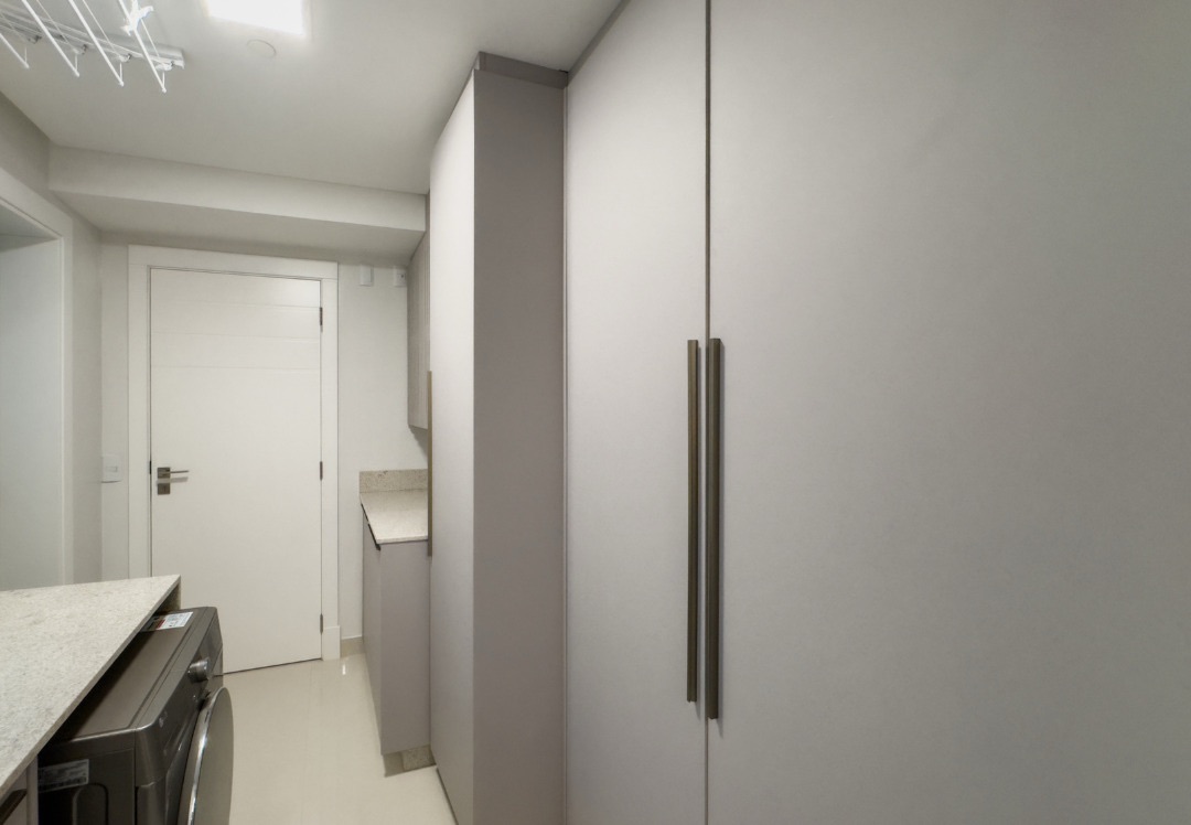 Apartamento à venda vista mar - Edifício Infinity Coast, 164m² úteis, 3 suítes, andar alto, 3 vagas  -  Pioneiros, Balneário Camboriú, SC