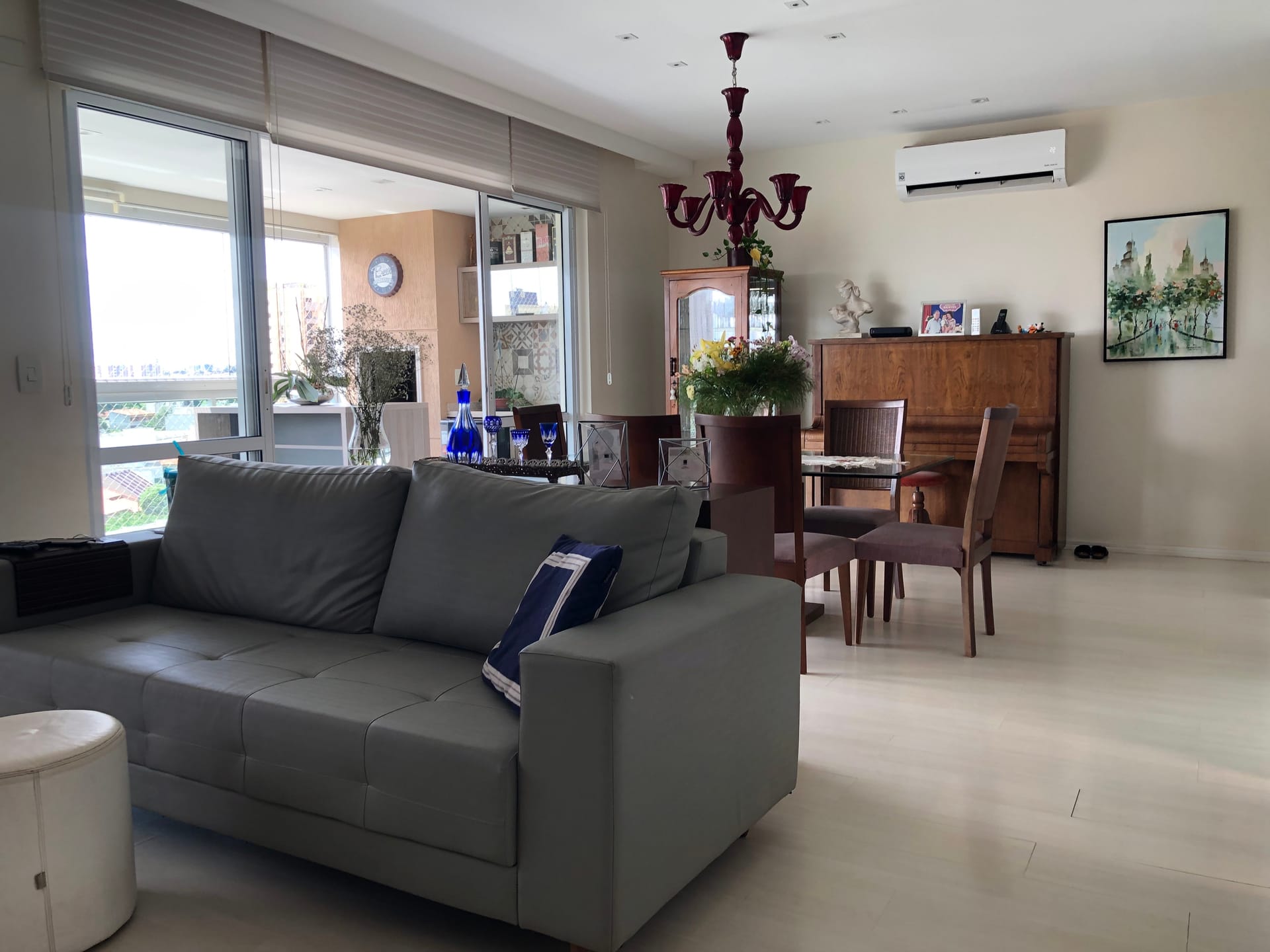 Apartamento à venda, Edifício Dolce Vita, 131,89m² úteis, 3 quartos (1 suíte), ampla varanda com churrasqueira, 2 vagas - Caiçaras, Londrina, PR