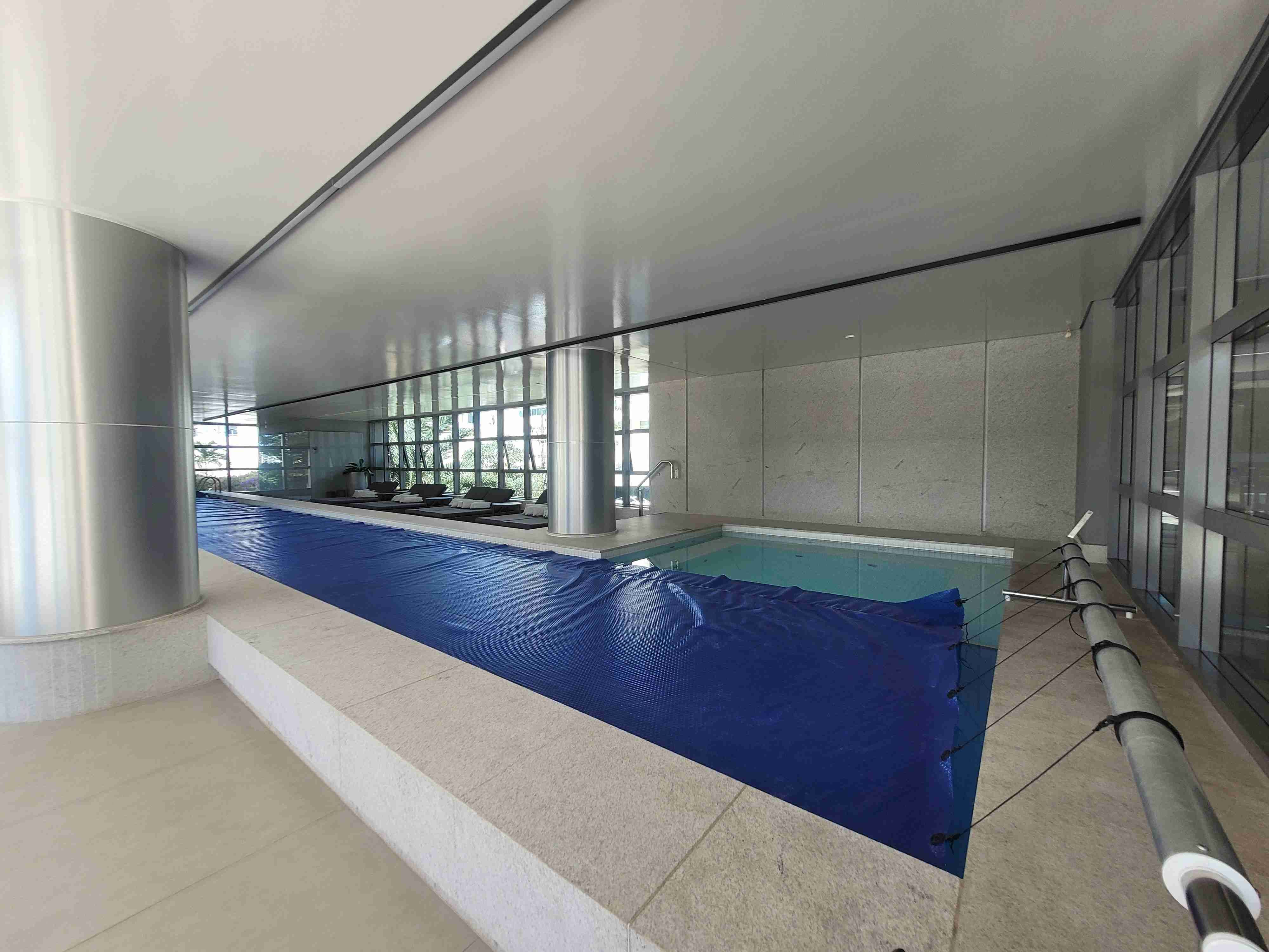 Apartamento à venda no Edifício Le Reve, 323m² úteis, 3 suítes, vista para o lago, 4 vagas - Gleba Palhano, Londrina, PR
