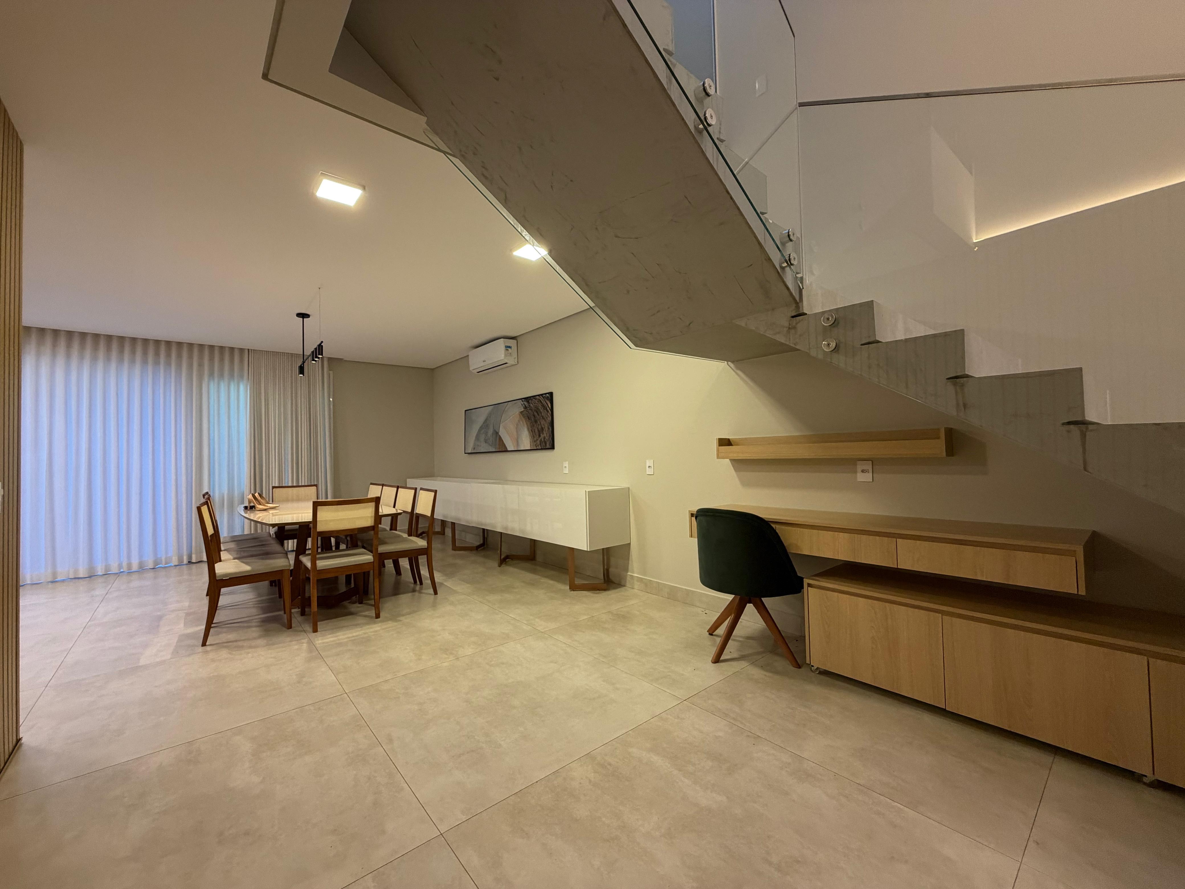 Sobrado á venda, Condomínio Bela Vitta,  195m² úteis , 3 suite Suites, todo planejado - Zona Leste - Londrina/PR