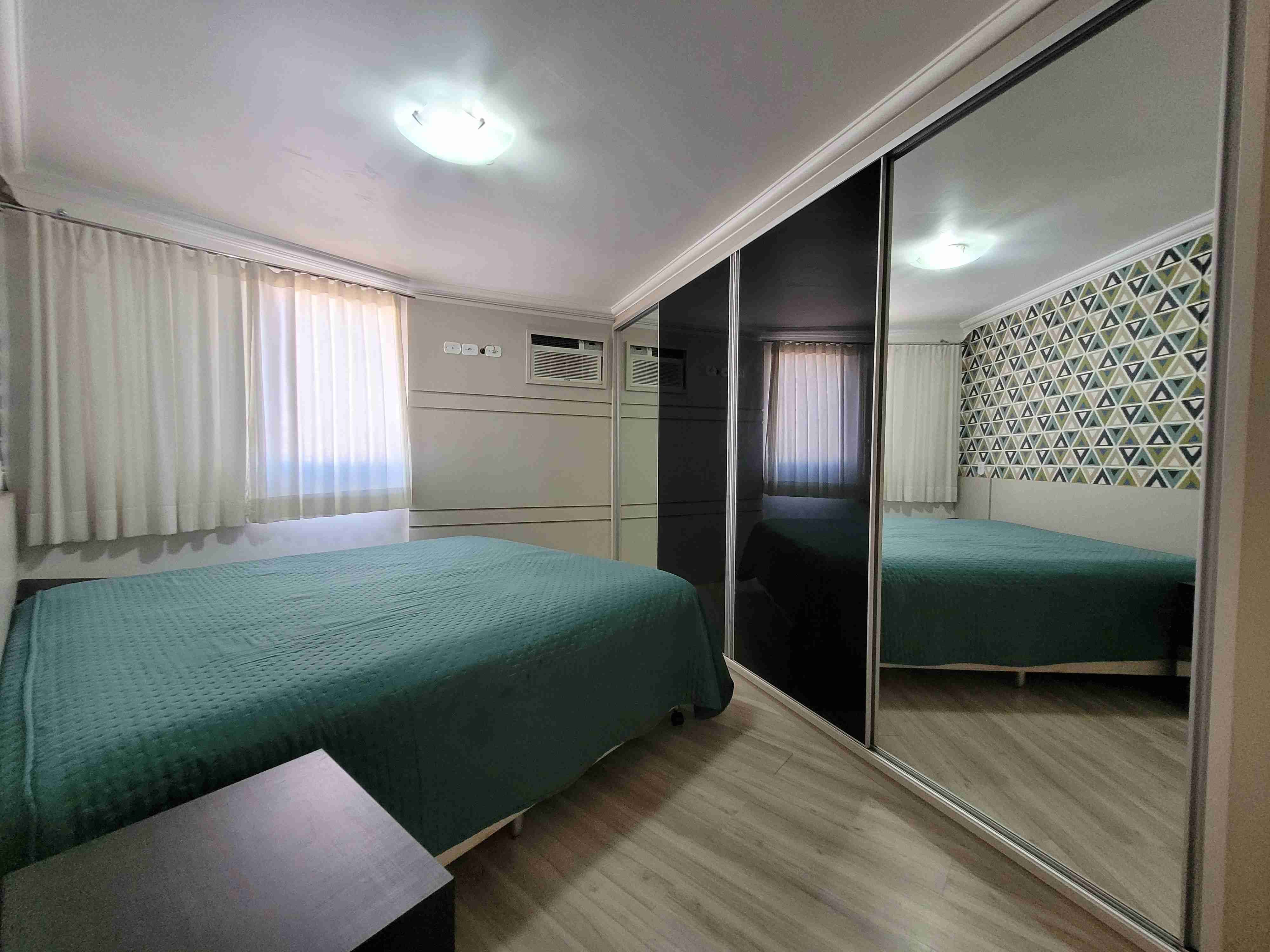 Apartamento à venda no Edifício Studio V,2 quartos sendo 1 suite, mobiliado, sol da manha,Centro, Londrina, PR