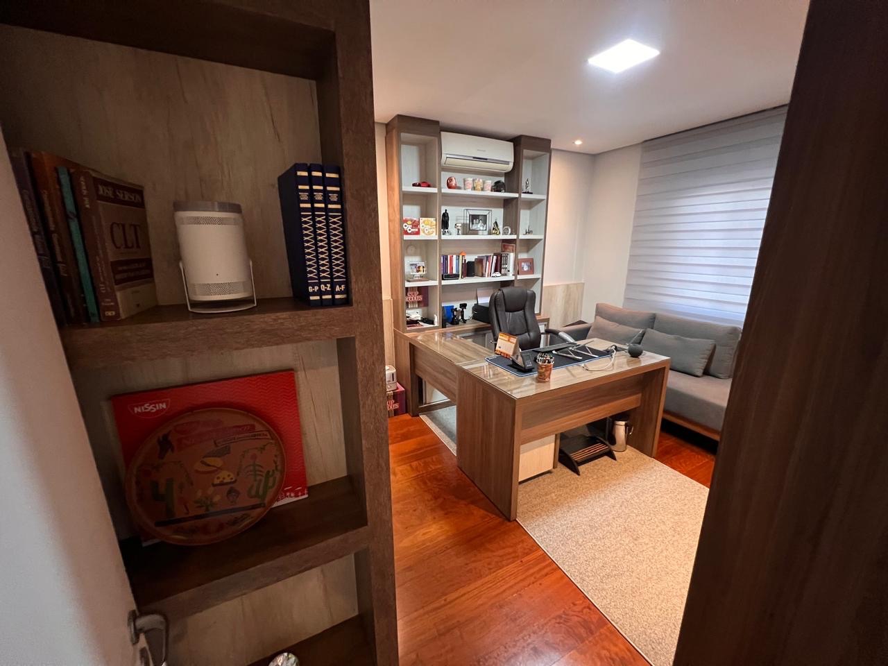 Casa à venda, Condomínio Terras de Santana, 4 quartos sendo 2 suítes, piscina, toda planejada - Gleba Fazenda Palhano, Londrina, PR