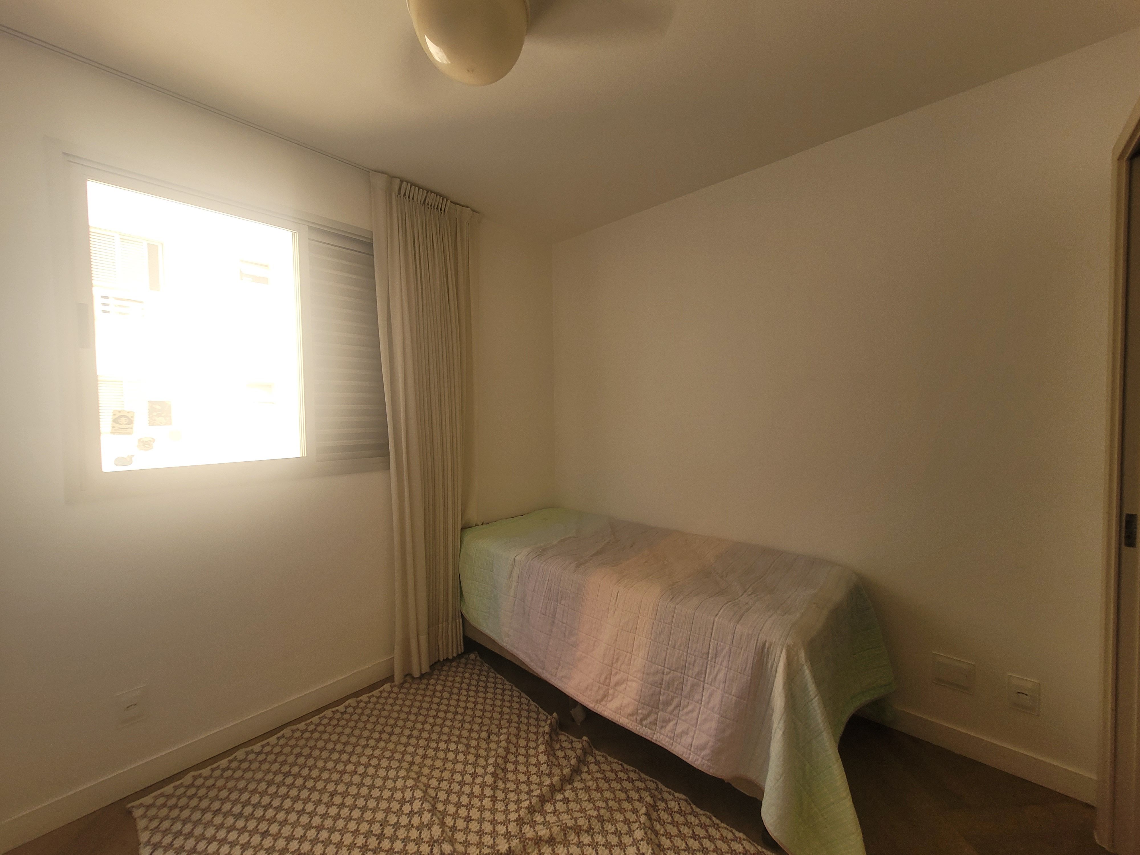 Apartamento à venda, no Edifício Le Corbusier, 122m², 3 quartos, 2 vagas de garagem, andar alto, sacada com churrasqueira, Gleba Palhano - Londri