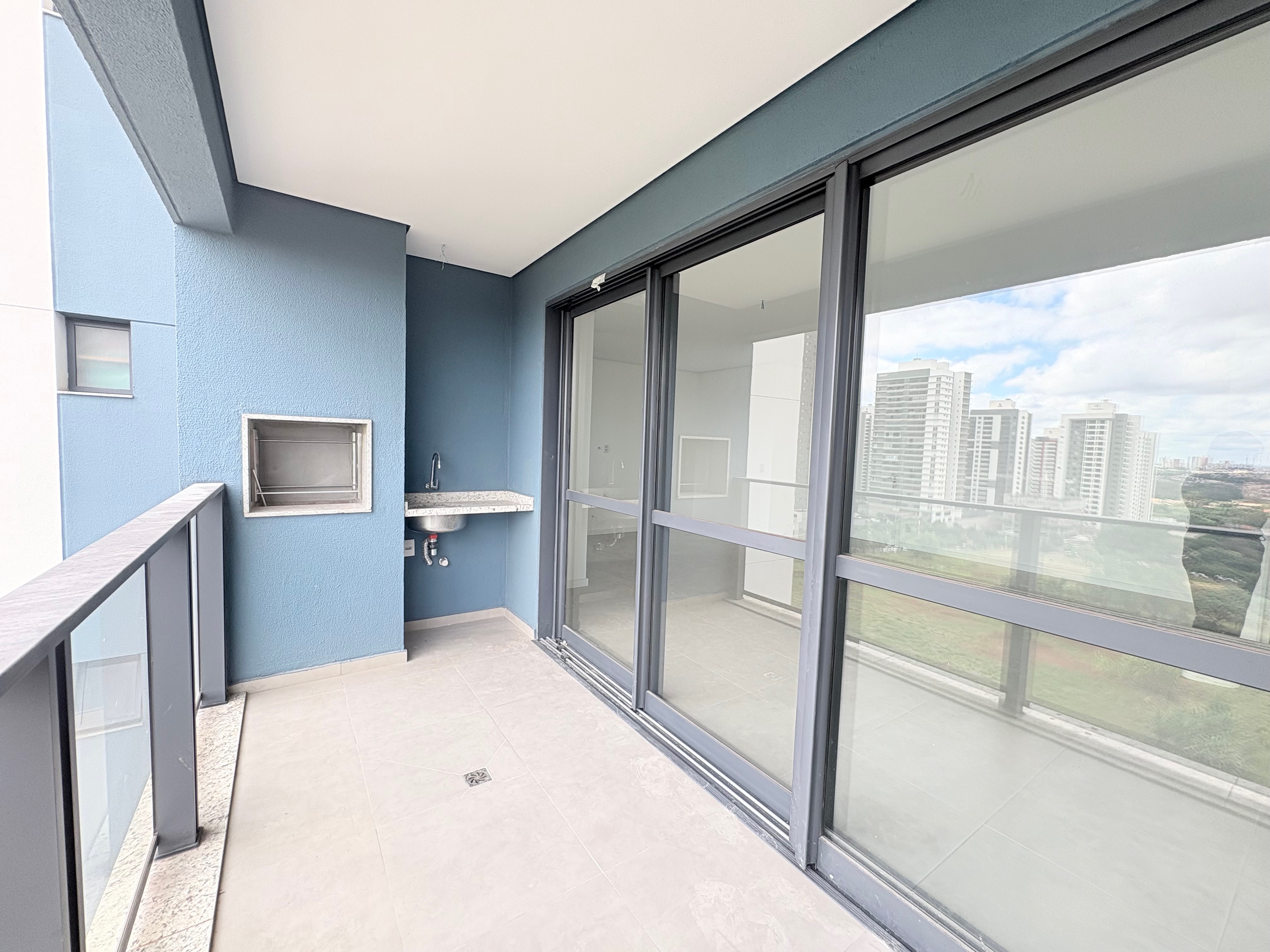 Apartamento à venda,  Edifício Tay, 98m² úteis, 2 suítes, 2 vagas -  Gleba  Palhano - Londrina Pr