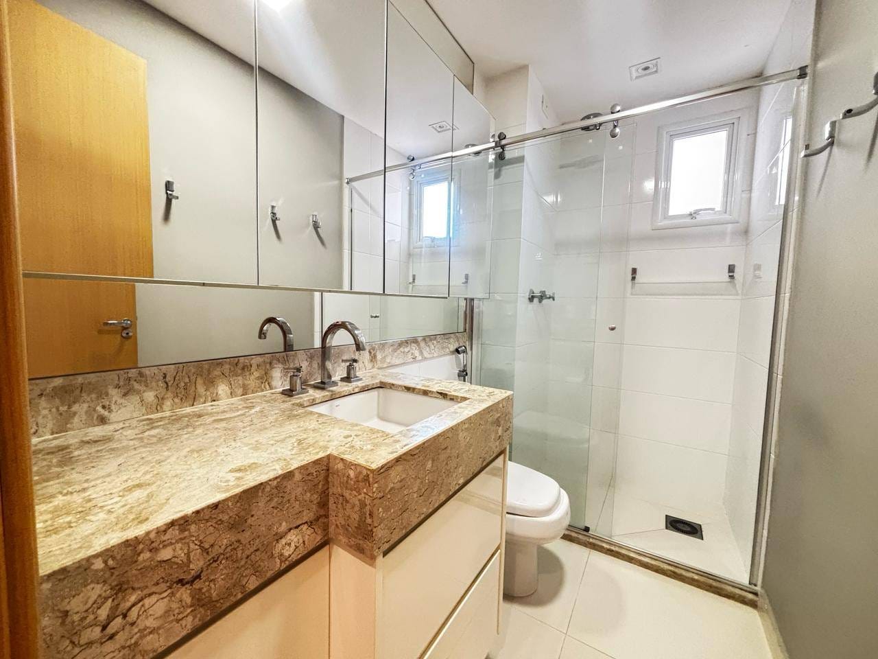 Apartamento à venda, Edificio Vert, 3 quartos sendo 1 suíte, planejado, andar alto, 3 vagas  Gleba Fazenda Palhano, Londrina, PR