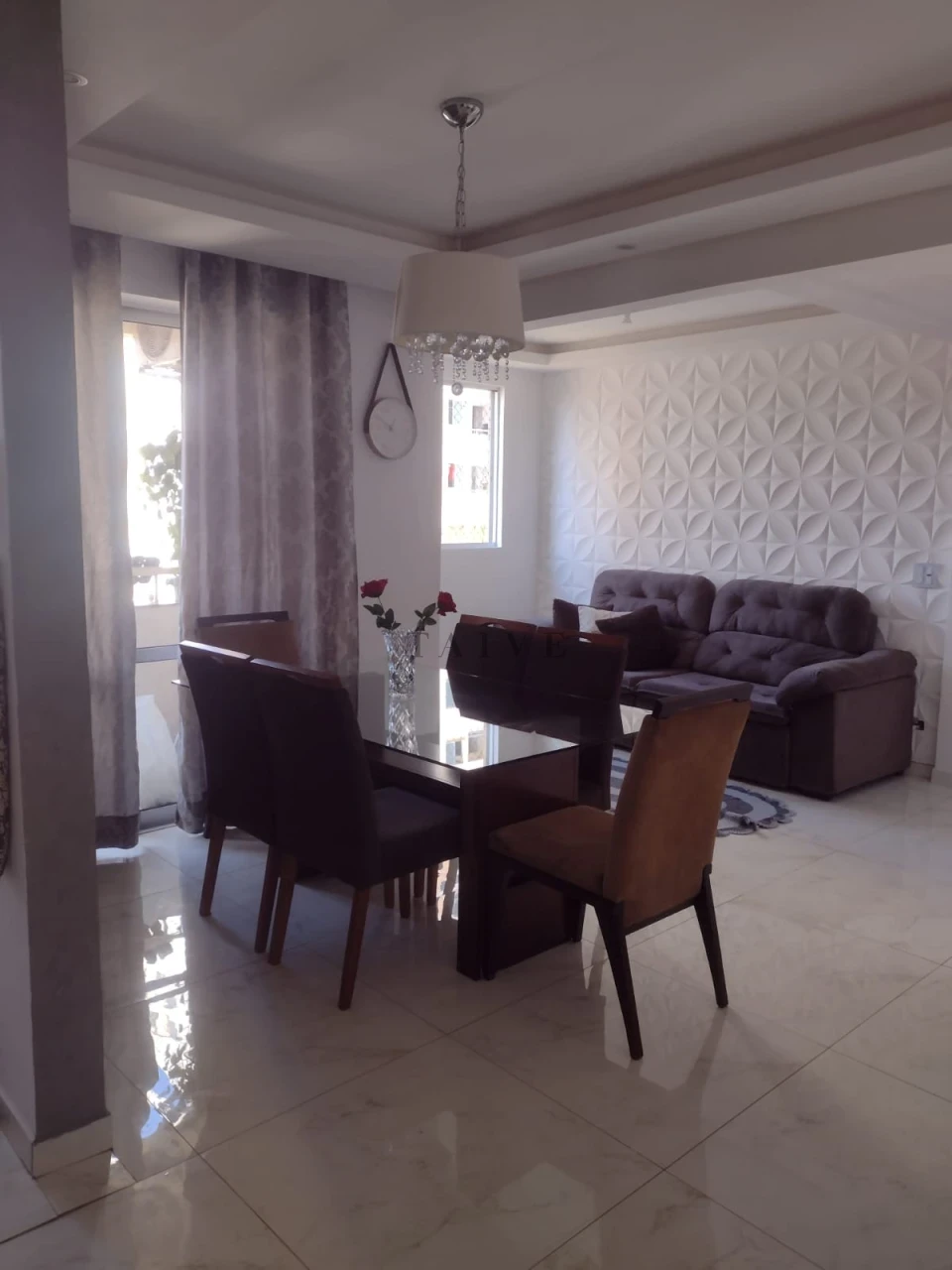 Apartamento Marco dos Pioneiros Zona Leste com Sacada 2 Quartos Sol da Manha Andar Médio Vaga de Garagem Coberta - Jardim Morumbi, Londrina