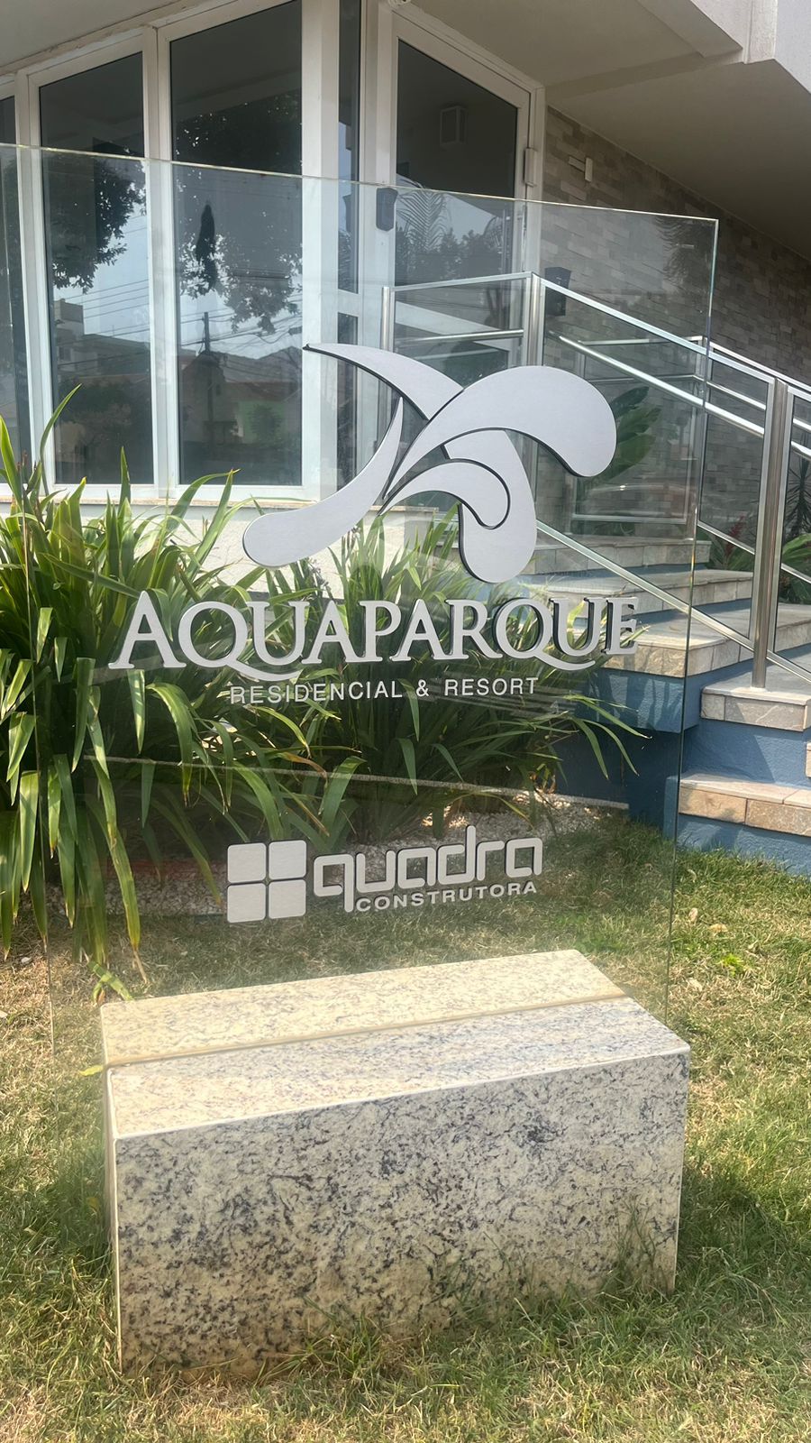Apartamento à venda, Edifício Aquaparque, 69m², 2 quartos sendo 1 suíte, próx Av Maringá- Vitória, Londrina, PR