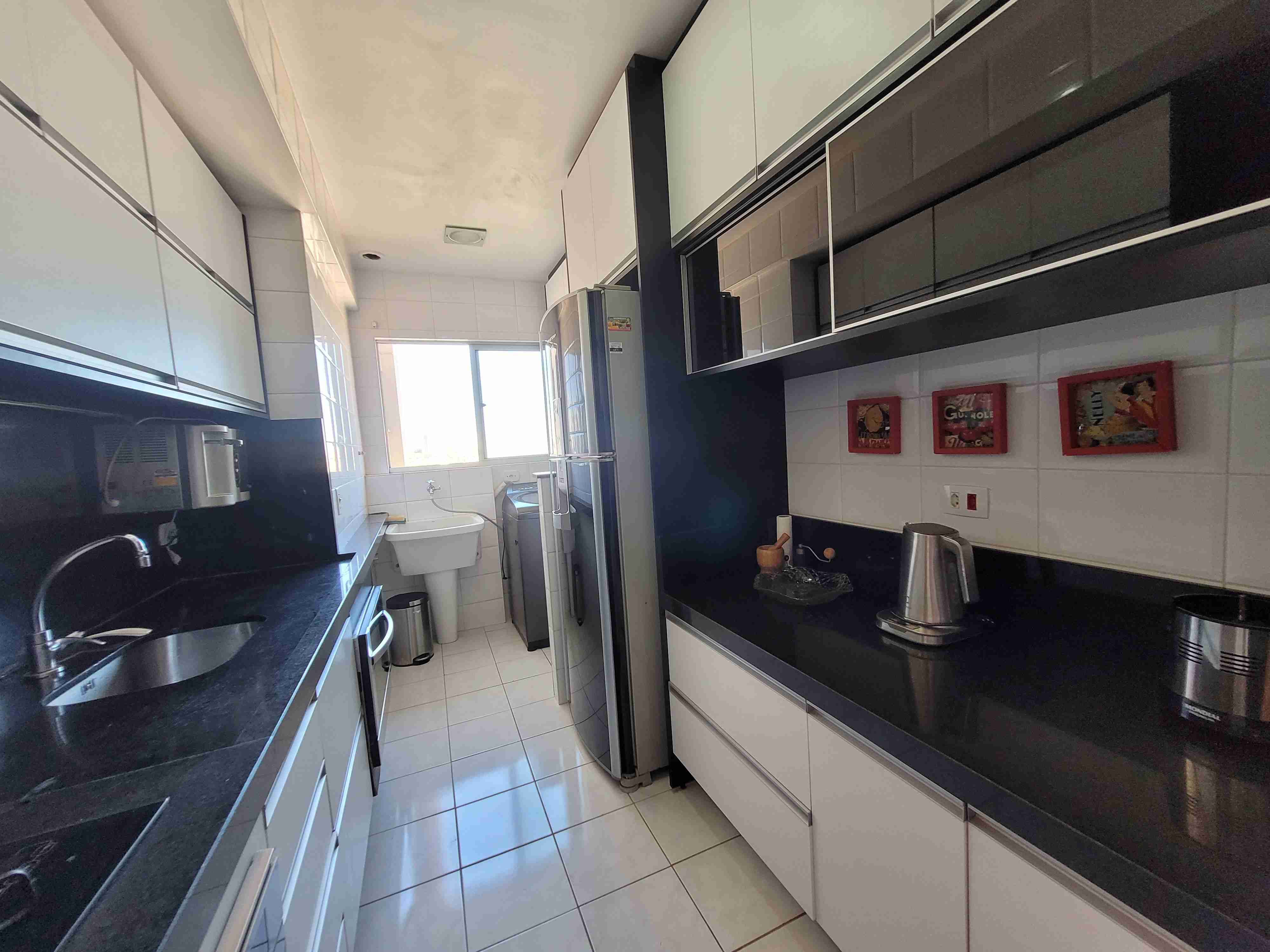 Apartamento à venda no Edifício Studio V,2 quartos sendo 1 suite, mobiliado, sol da manha,Centro, Londrina, PR
