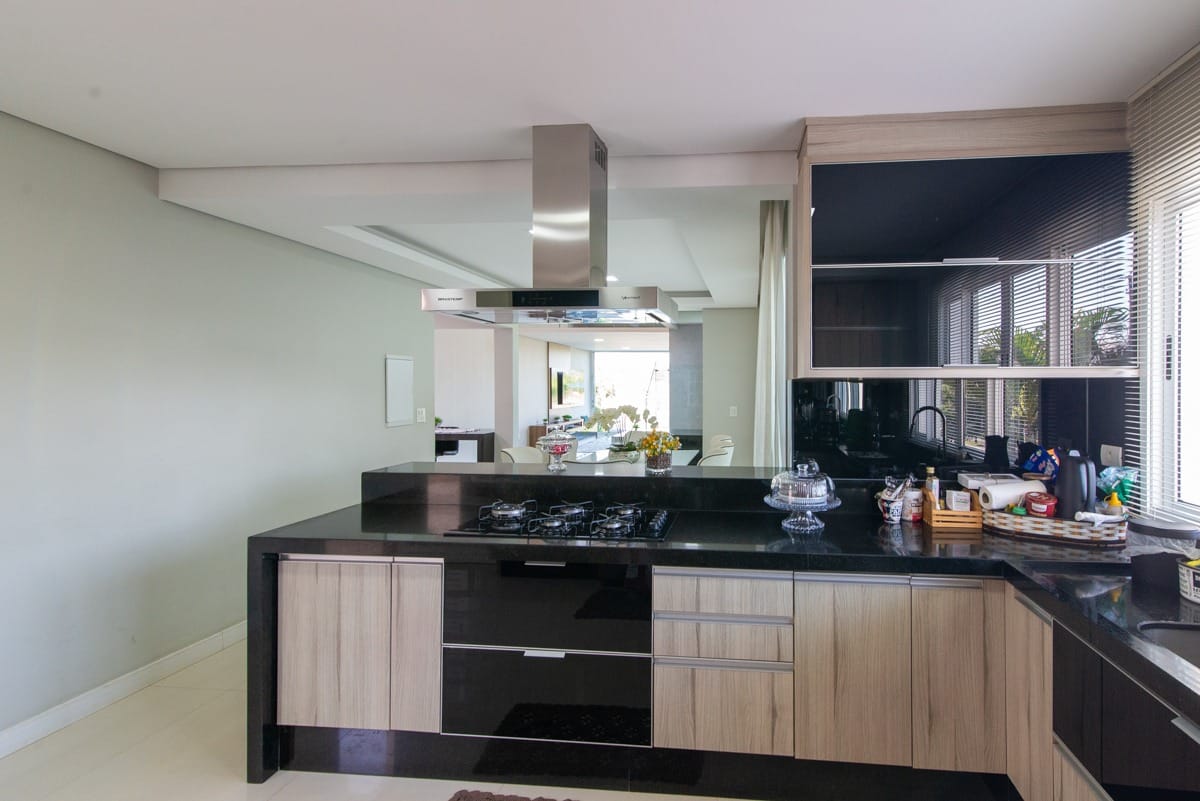 Sobrado  à venda, Condomínio Golden Park, 365 m² úteis, 3 quartos sendo 1 suíte master -  Zona Leste - Londrina/PR