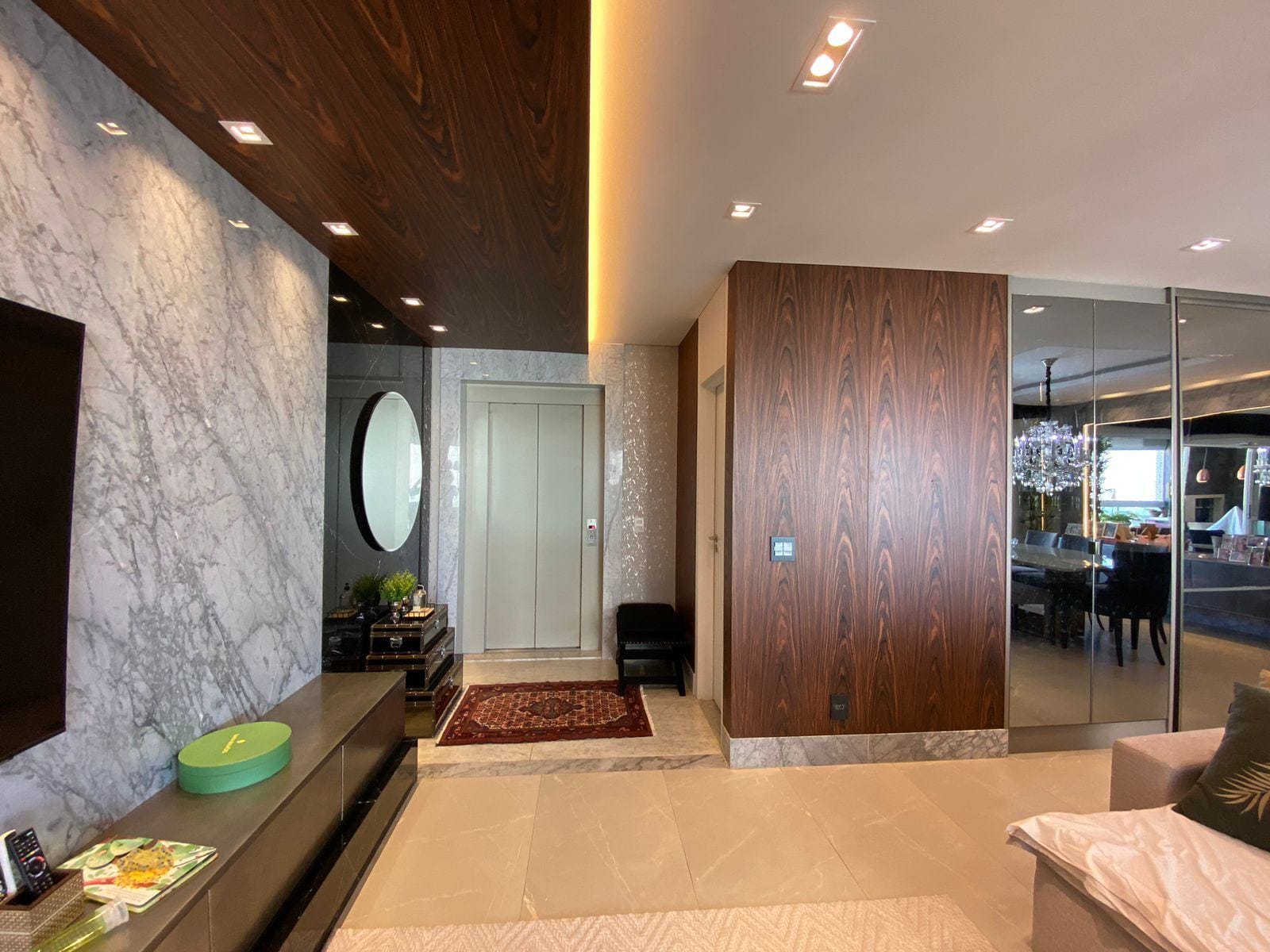 Apartamento à venda, Edifício Queen's Park,  173m² úteis, 3 suítes, andar alto  - Gleba Palhano - Londrina/PR