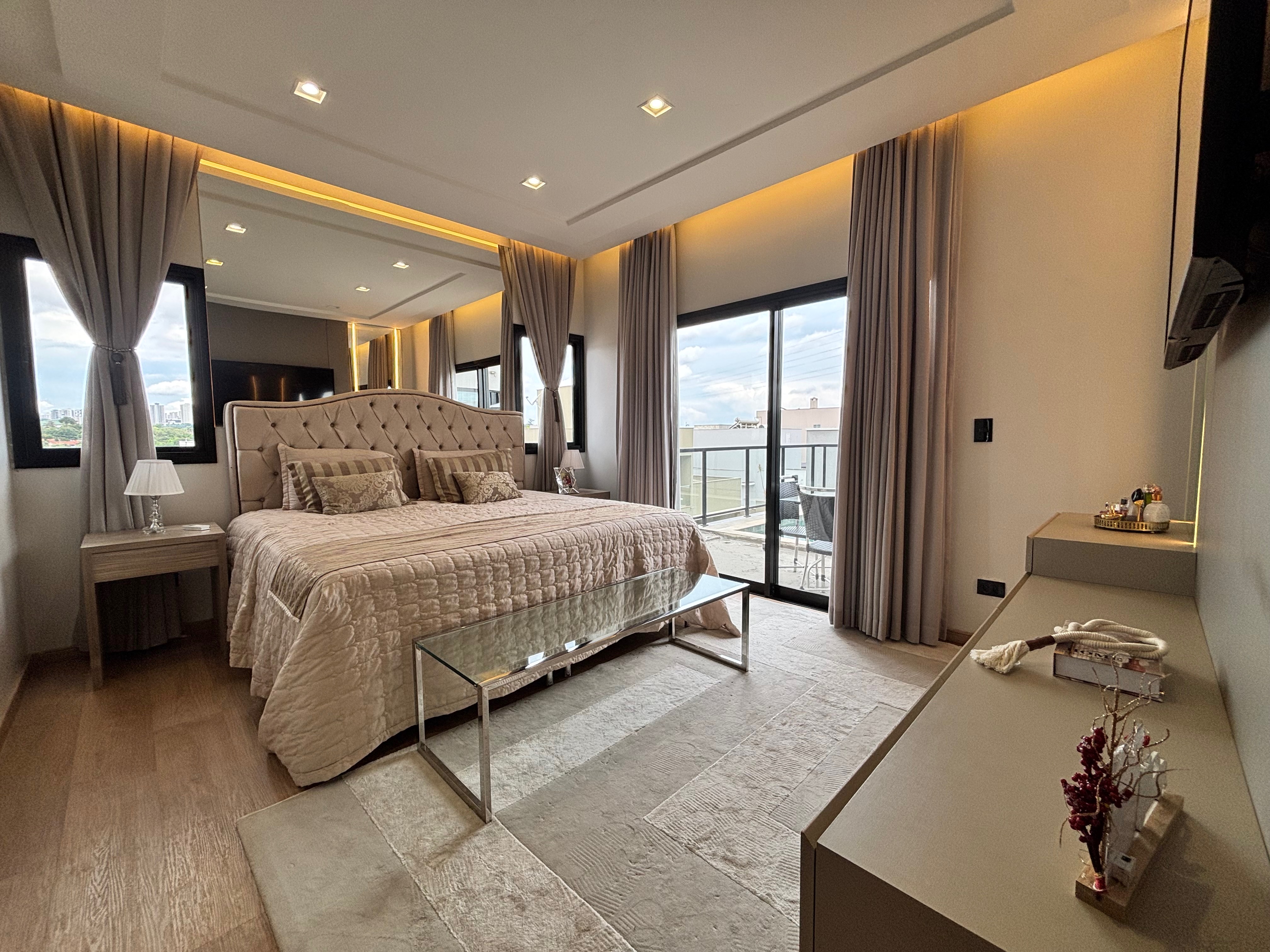 Casa térrea à venda, Condomínio Sun Lake, 249m² de construção, 3 suítes, 4 vagas  - Recanto do Salto, Londrina, PR