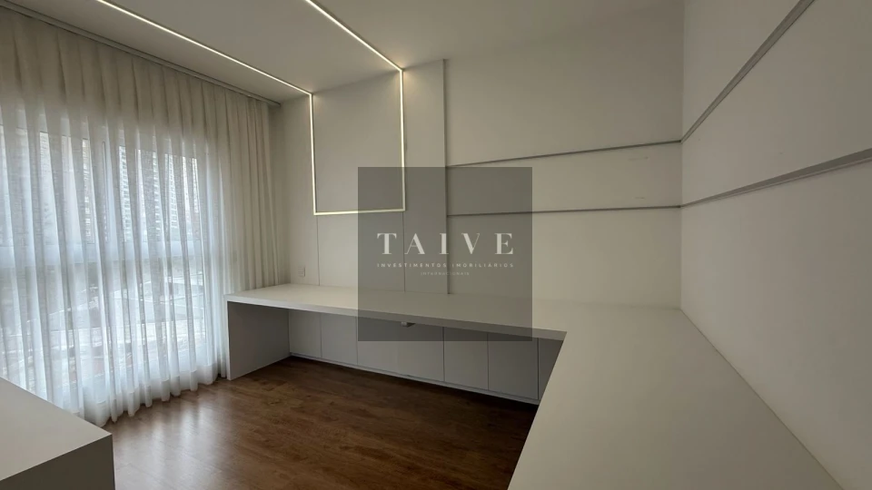 Apartamento à venda, 3 suites, 214 m², Edifício Landmark Residence, Gleba Fazenda Palhano, Londrina, PR