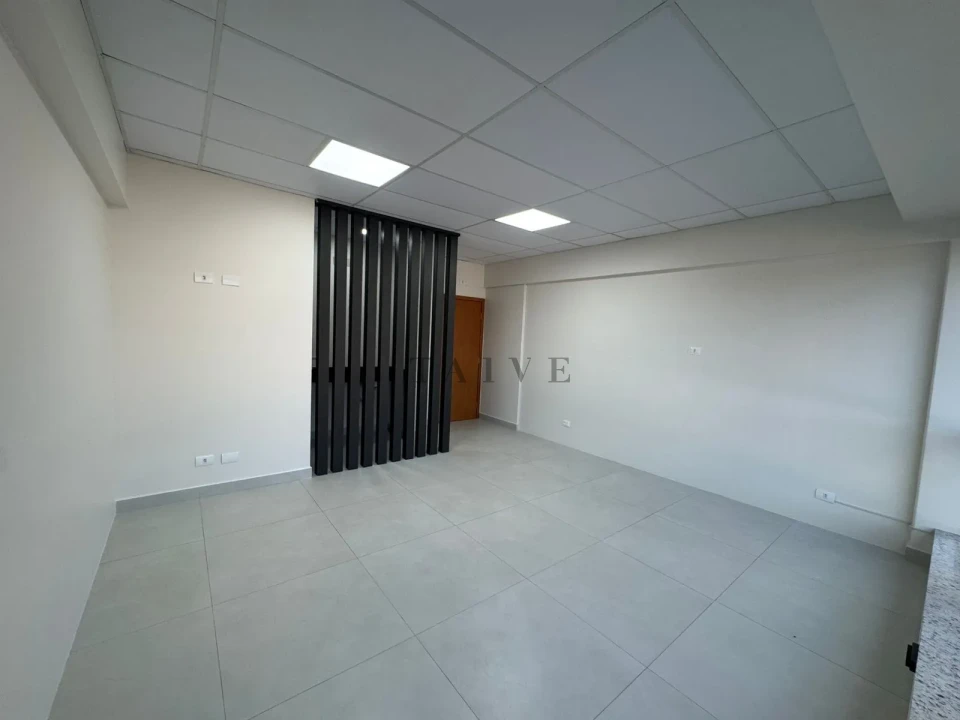Aluga-se sala comercial próximo da UNIFIL e da Avenida JK, Londrina, PR - foto 3