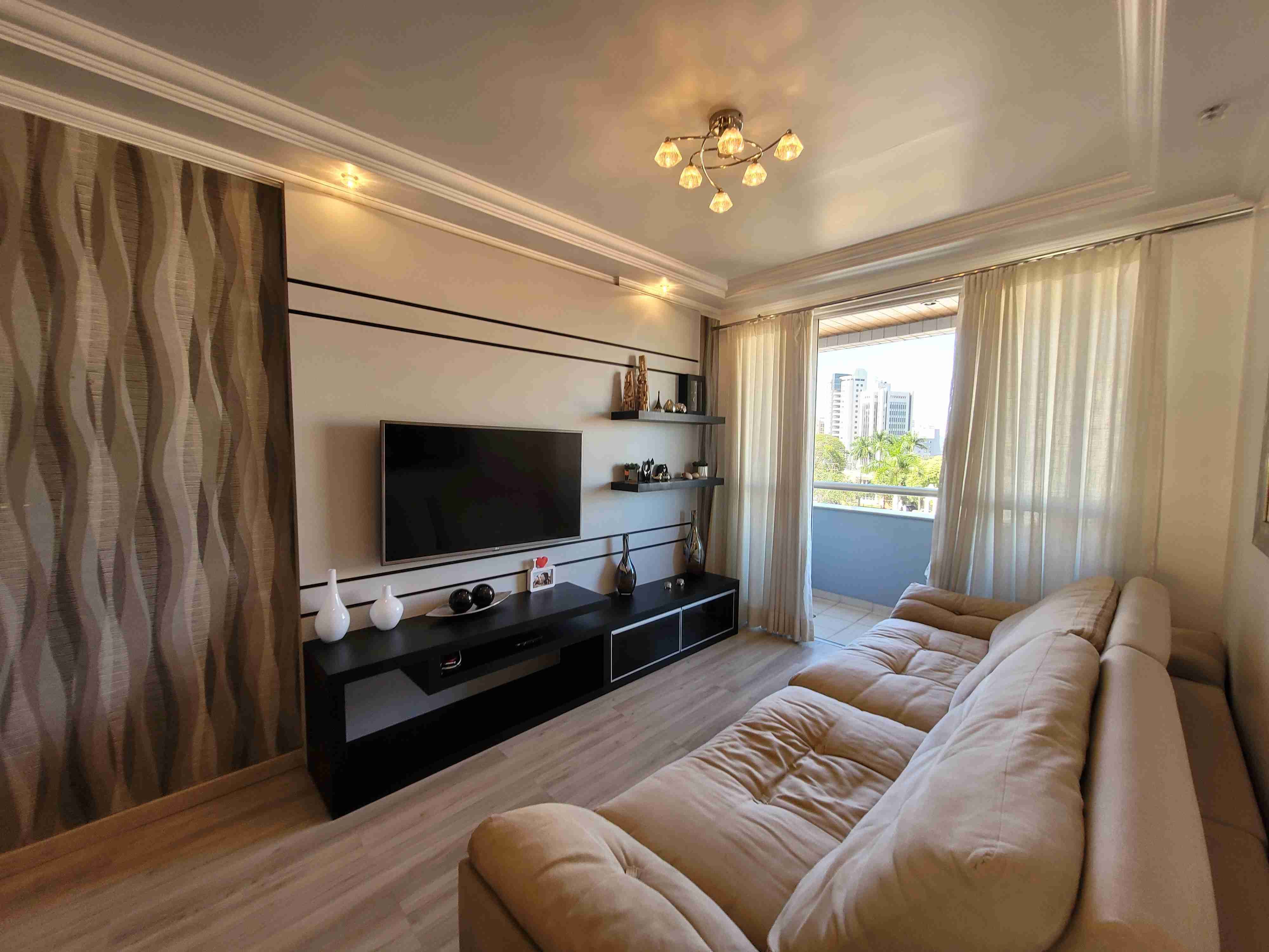 Apartamento à venda no Edifício Studio V,2 quartos sendo 1 suite, mobiliado, sol da manha,Centro, Londrina, PR