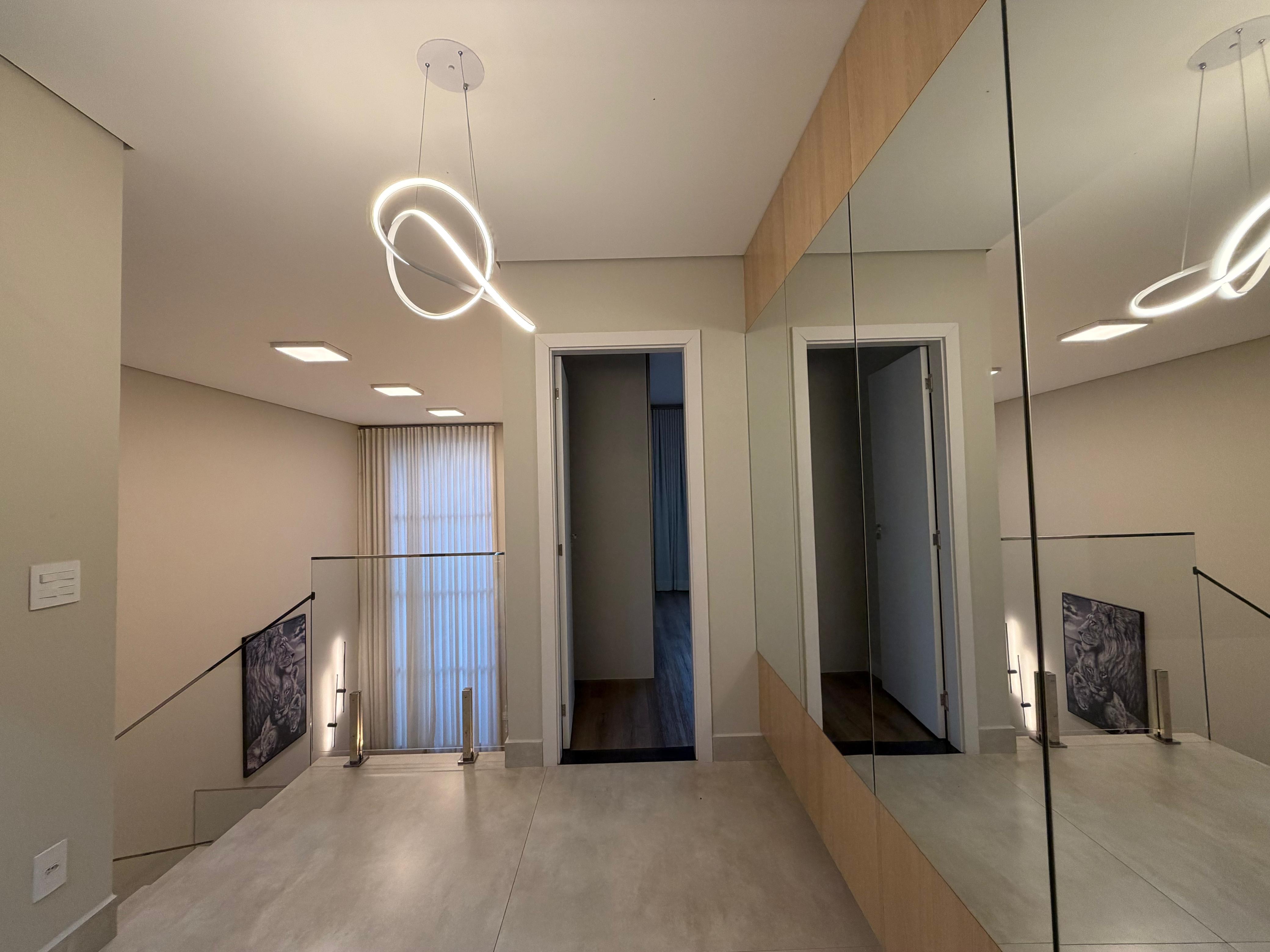 Sobrado á venda, Condomínio Bela Vitta,  195m² úteis , 3 suite Suites, todo planejado - Zona Leste - Londrina/PR