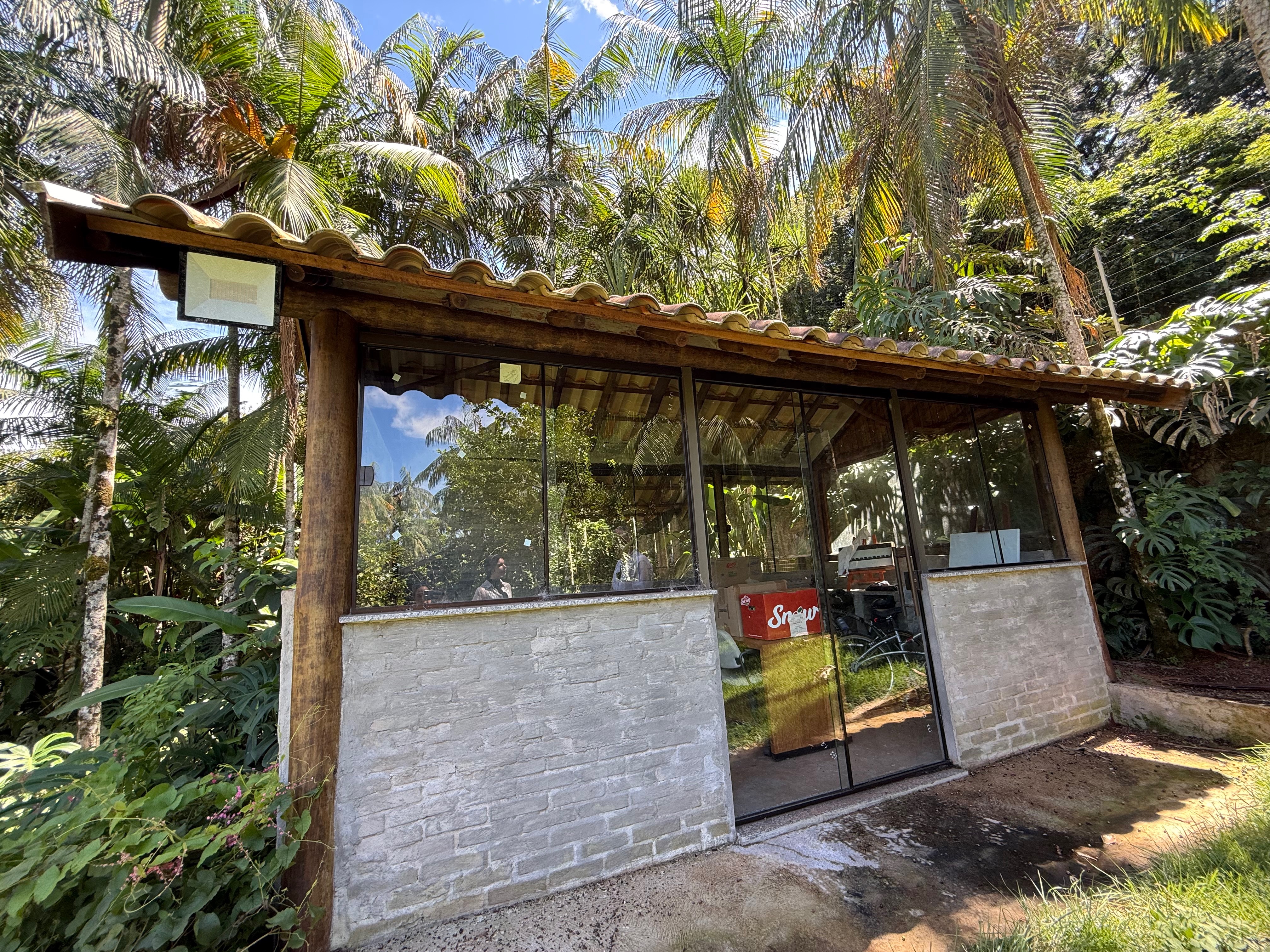 Chácara à venda próximo ao Shopping Catuaí e ao Royal Golf, Zona Sul, Londrina, PR